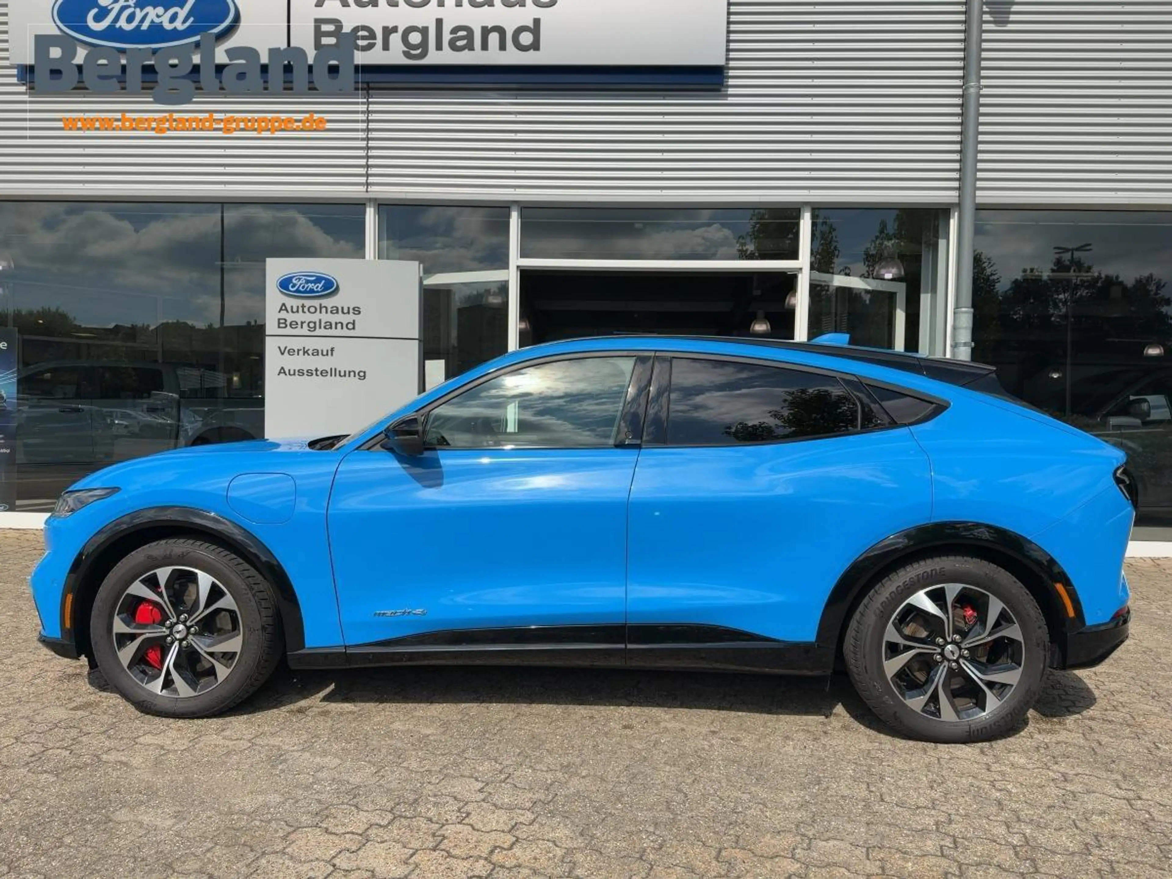 Ford Mustang Mach-E AWD 269PS *Technologie-Paket — photo 9