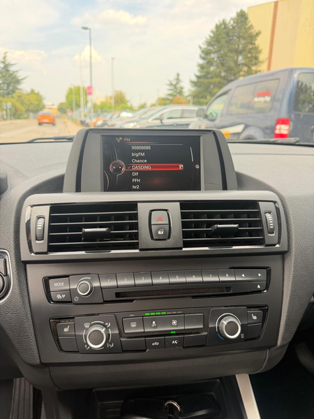 BMW 116 AUTOMATIK GARANTIE TÜV Neu TOP ZUSTAND — photo 12