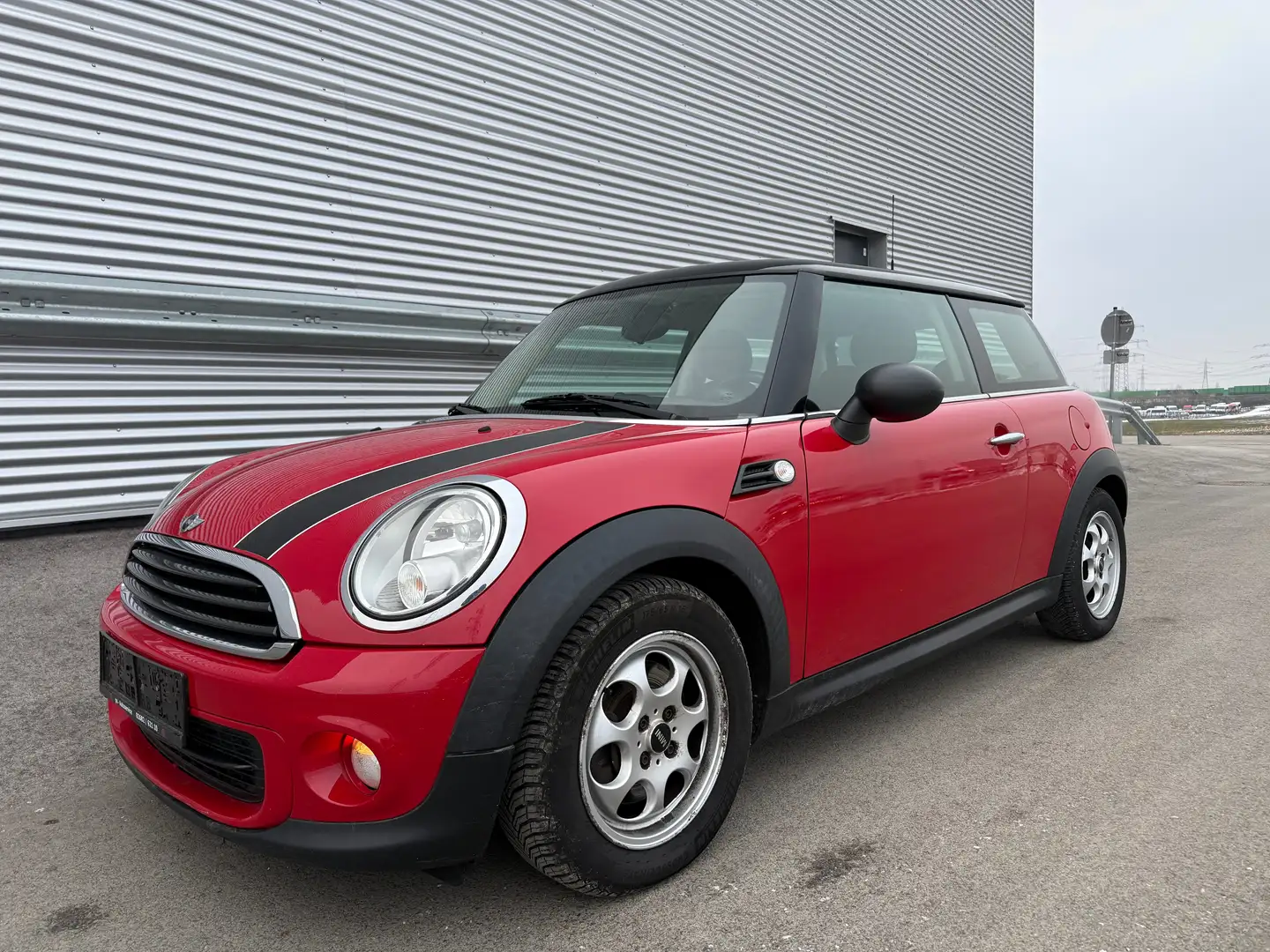 MINI Cooper One ID:14 Rot - 2