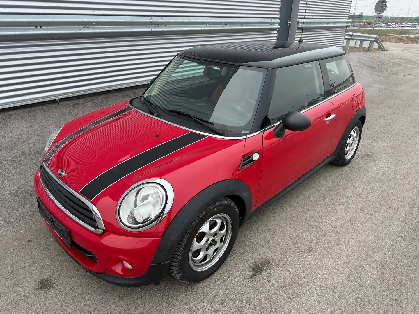 MINI Cooper One ID:14 Rot - 1