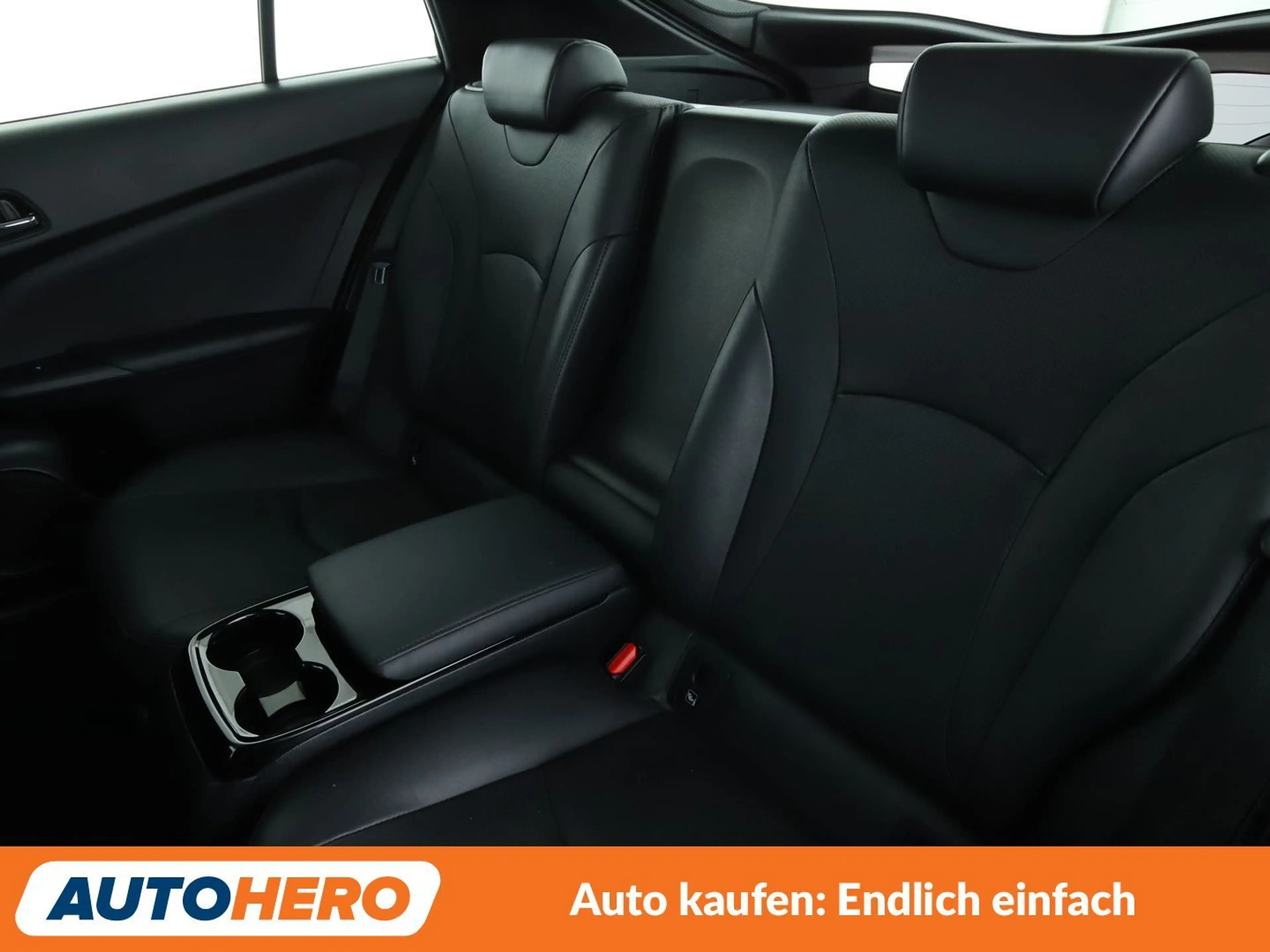 Toyota Prius 1.8 Executive Aut.*NAV*HUD*TEMP*CAM*PDC*SHZ* — photo 14