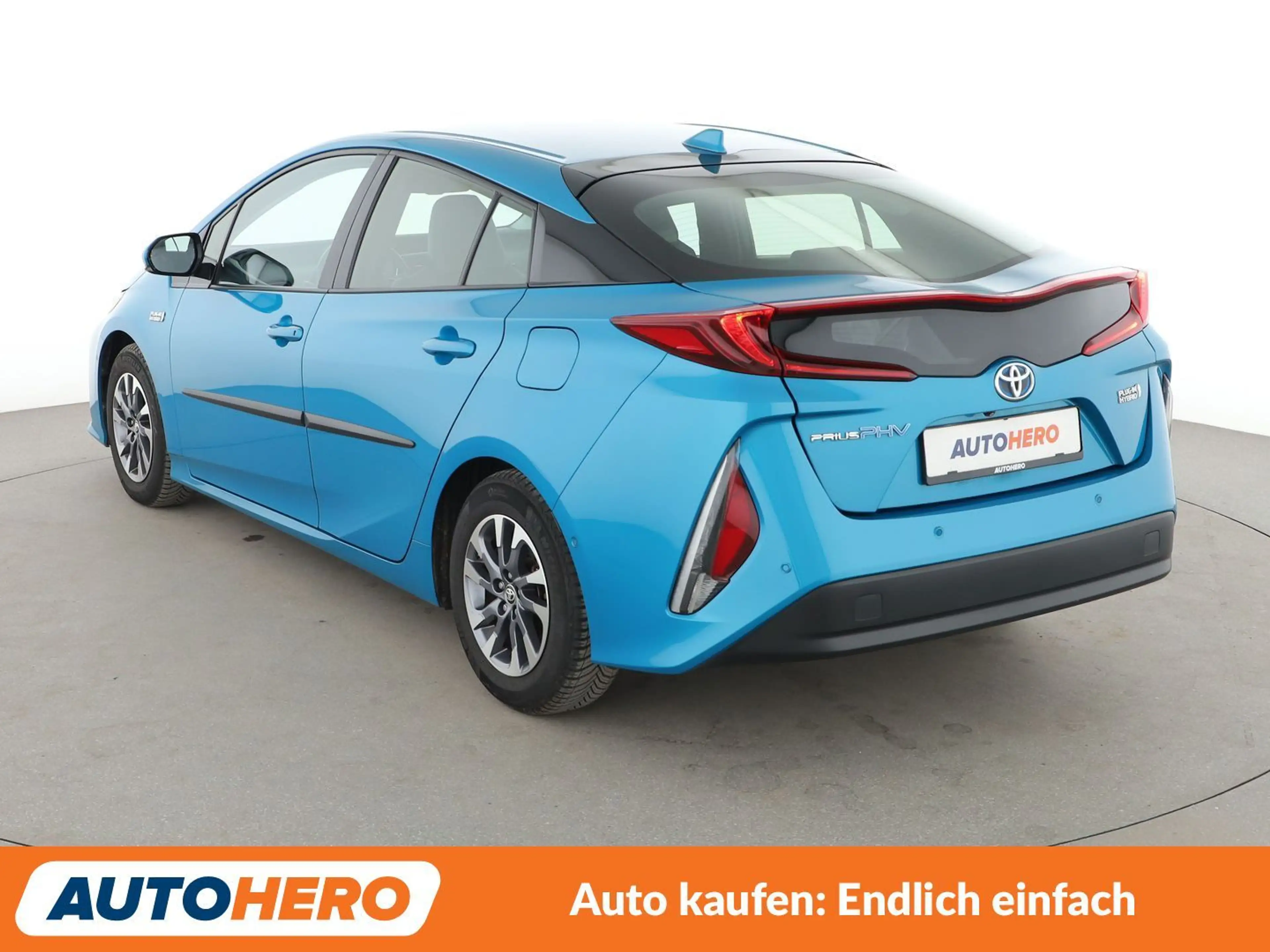 Toyota Prius 1.8 Executive Aut.*NAV*HUD*TEMP*CAM*PDC*SHZ* — photo 4