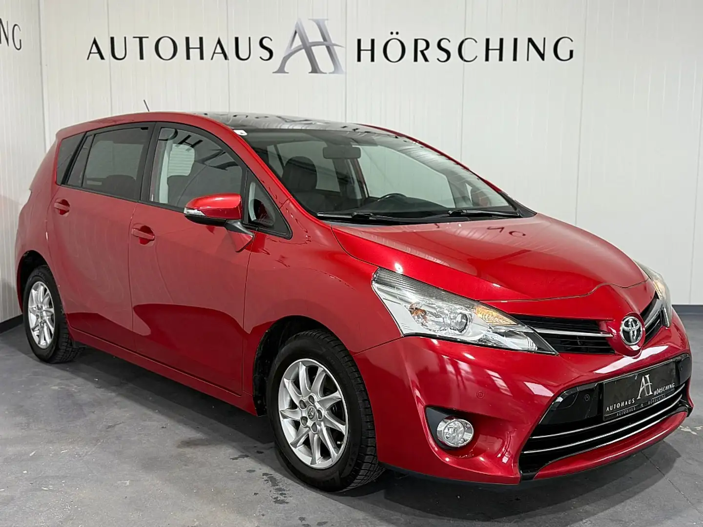 Toyota Verso 1,6 D-4D Active Rosso - 1