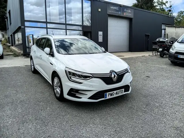 Renault Megane view 4
