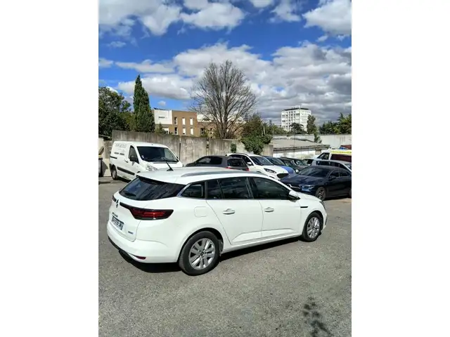 Renault Megane view 15