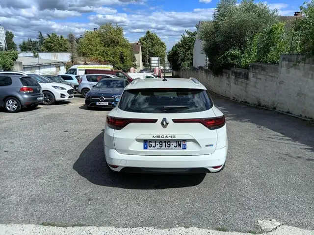 Renault Megane view 8