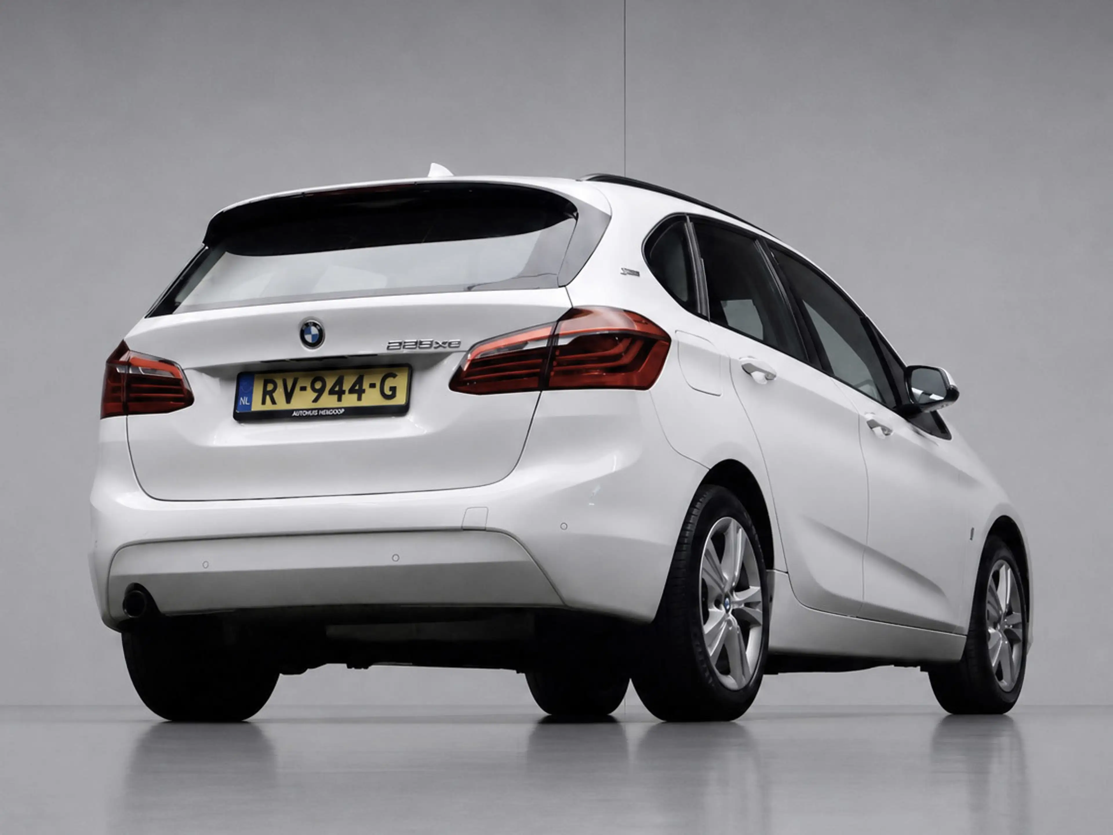 BMW 225 2-serie Active Tourer 225xe iPerformance Sport (NA — photo 4
