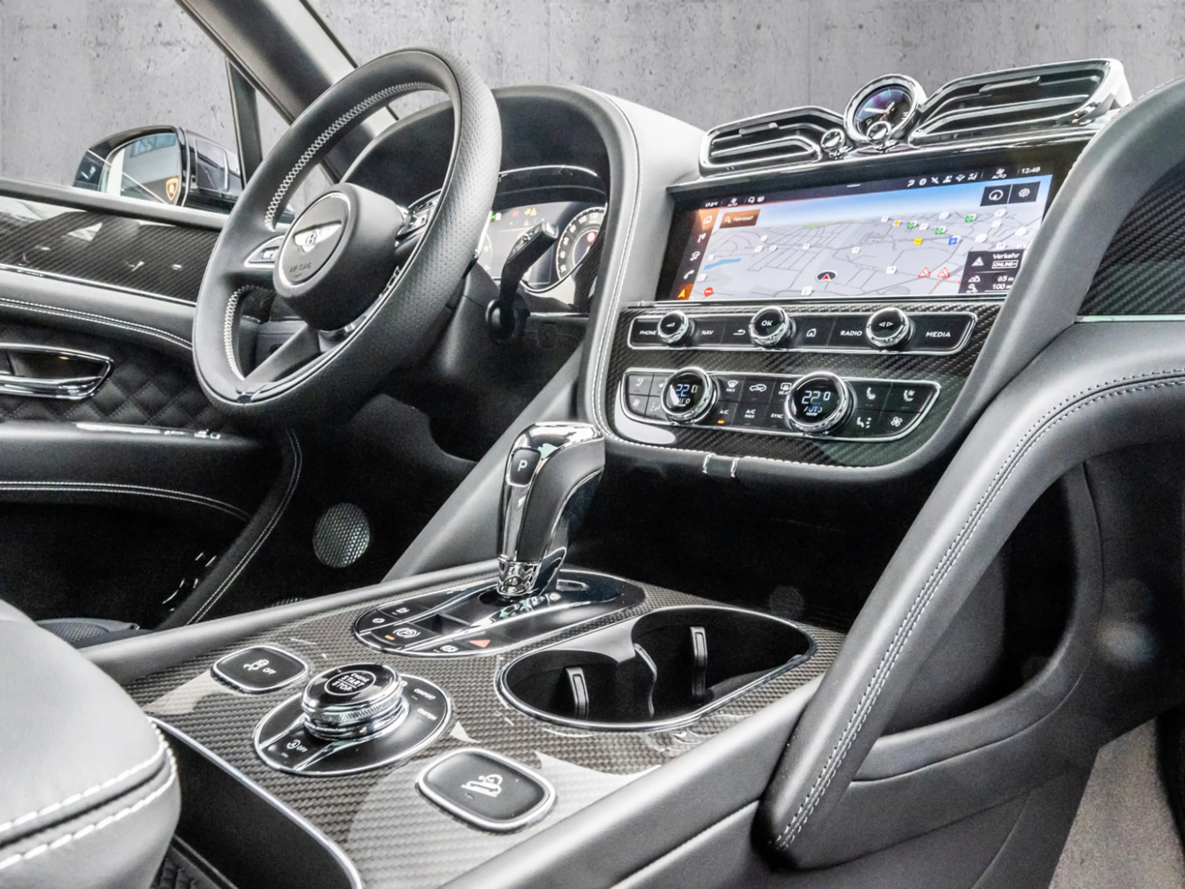 Bentley Bentayga S V8 Anthracite Satin, 4 + 1 Seat Confi — photo 12
