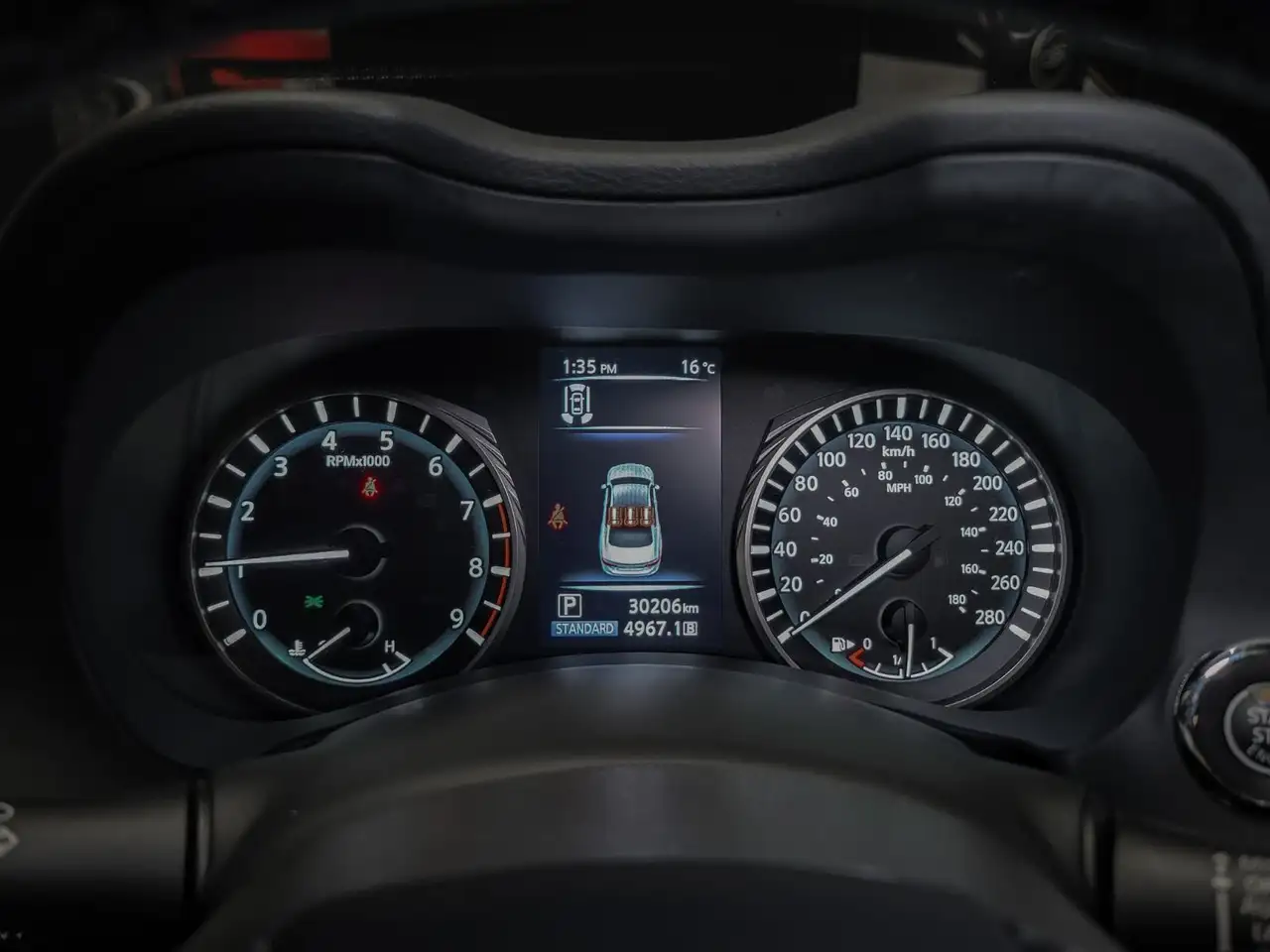 Infiniti Q50 снимка Infiniti Q50