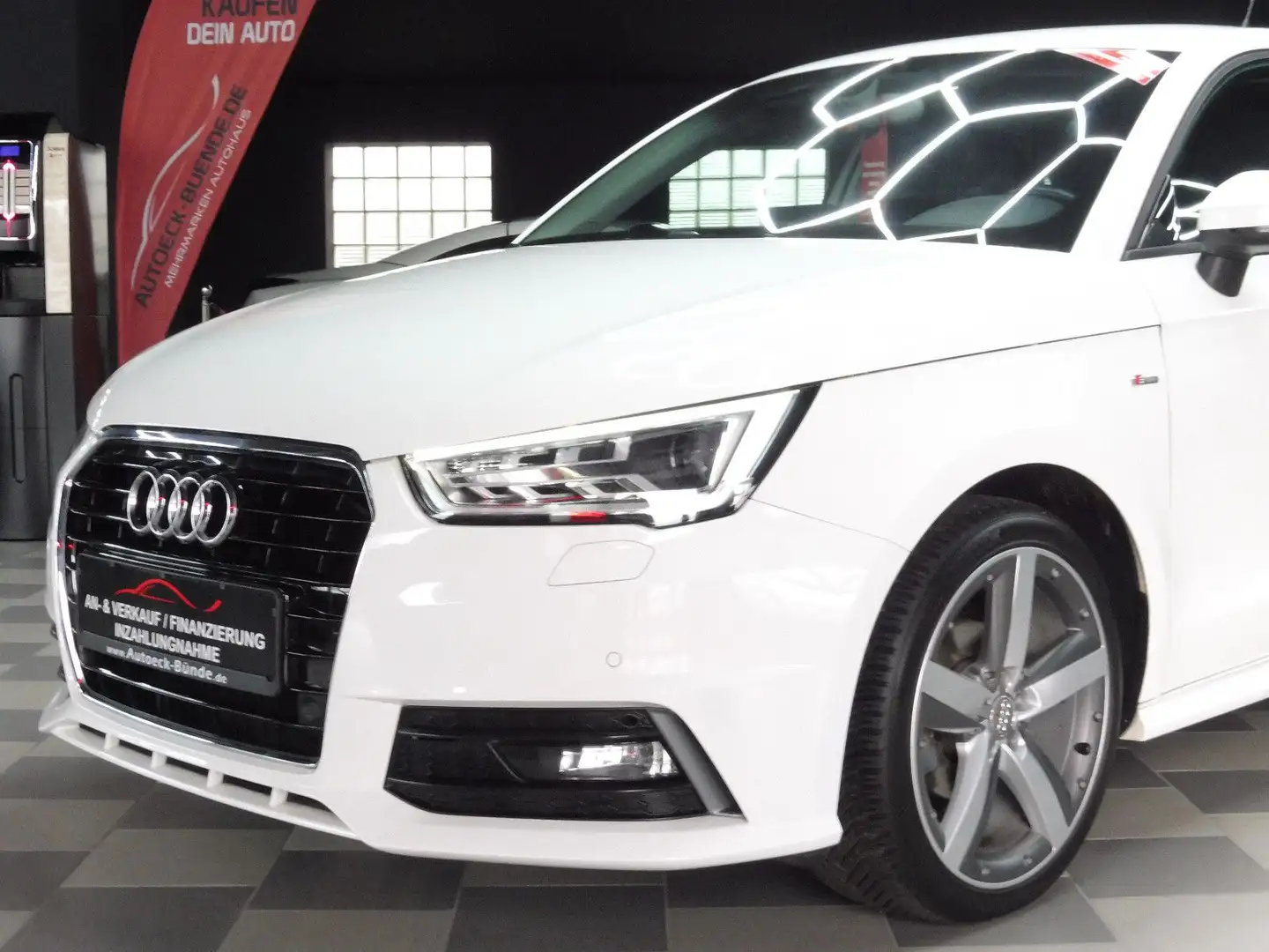 Audi A1 Sportback 1.0 TFSI Admired/S-line/Xenon/Navi Weiß - 1
