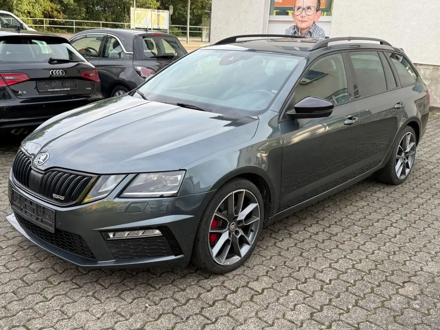 Skoda Octavia Combi RS 4x4 DSG Alcantara AHK Keyless Grau - 1