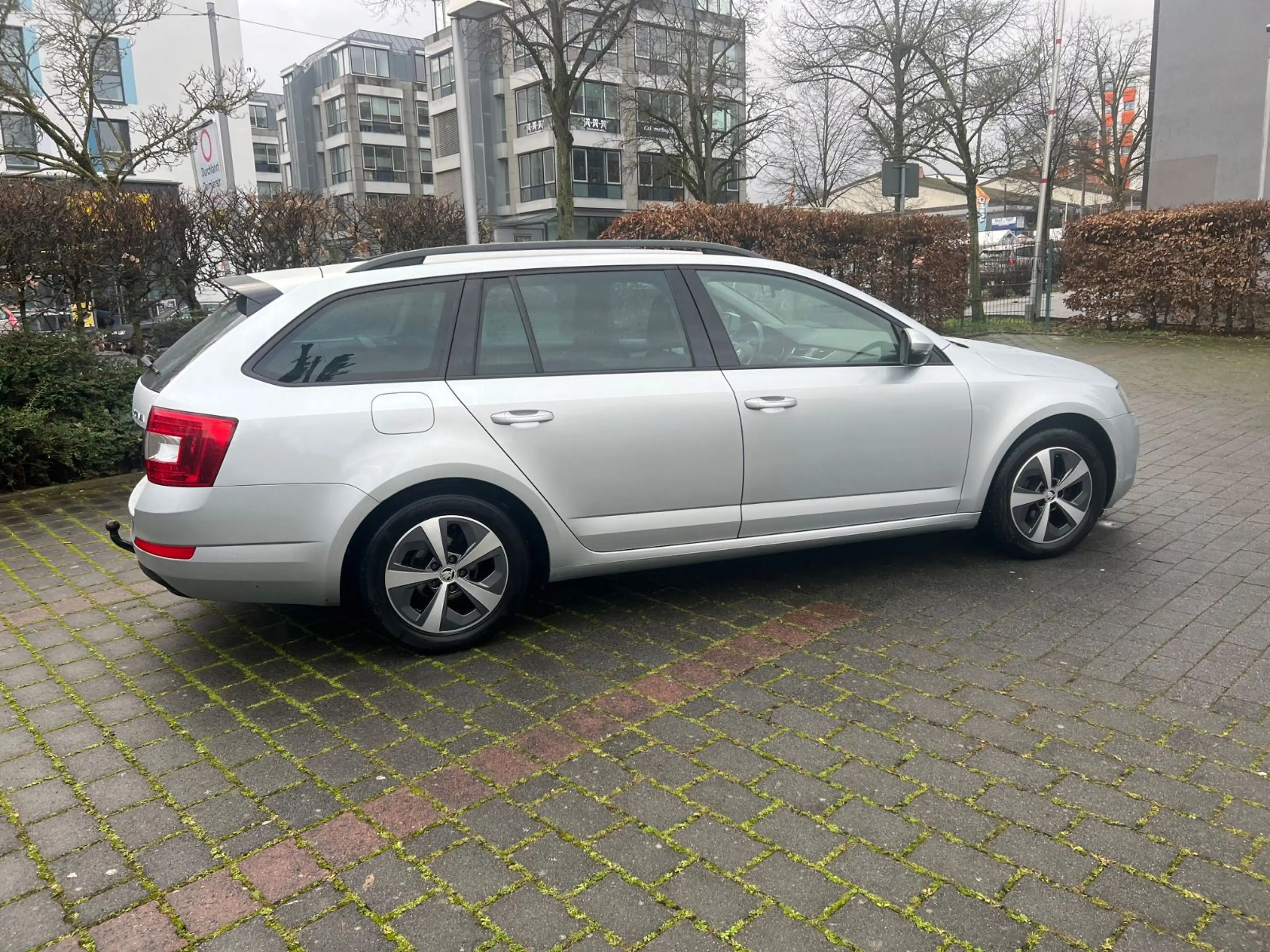 Skoda Octavia Combi Greenline — photo 8