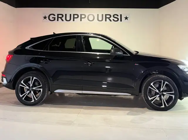 Audi Q5 view 7