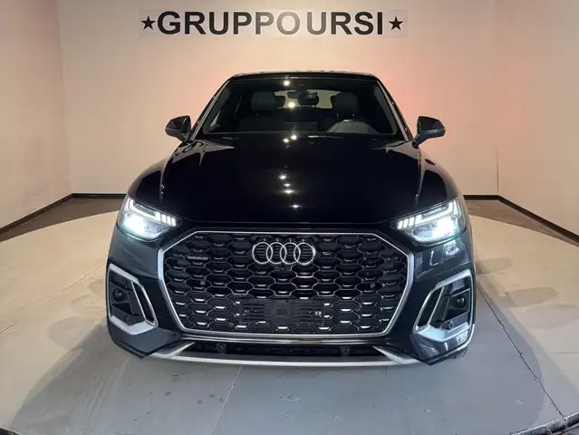 Audi Q5 view 5