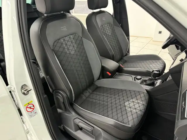 Volkswagen Tiguan view 13