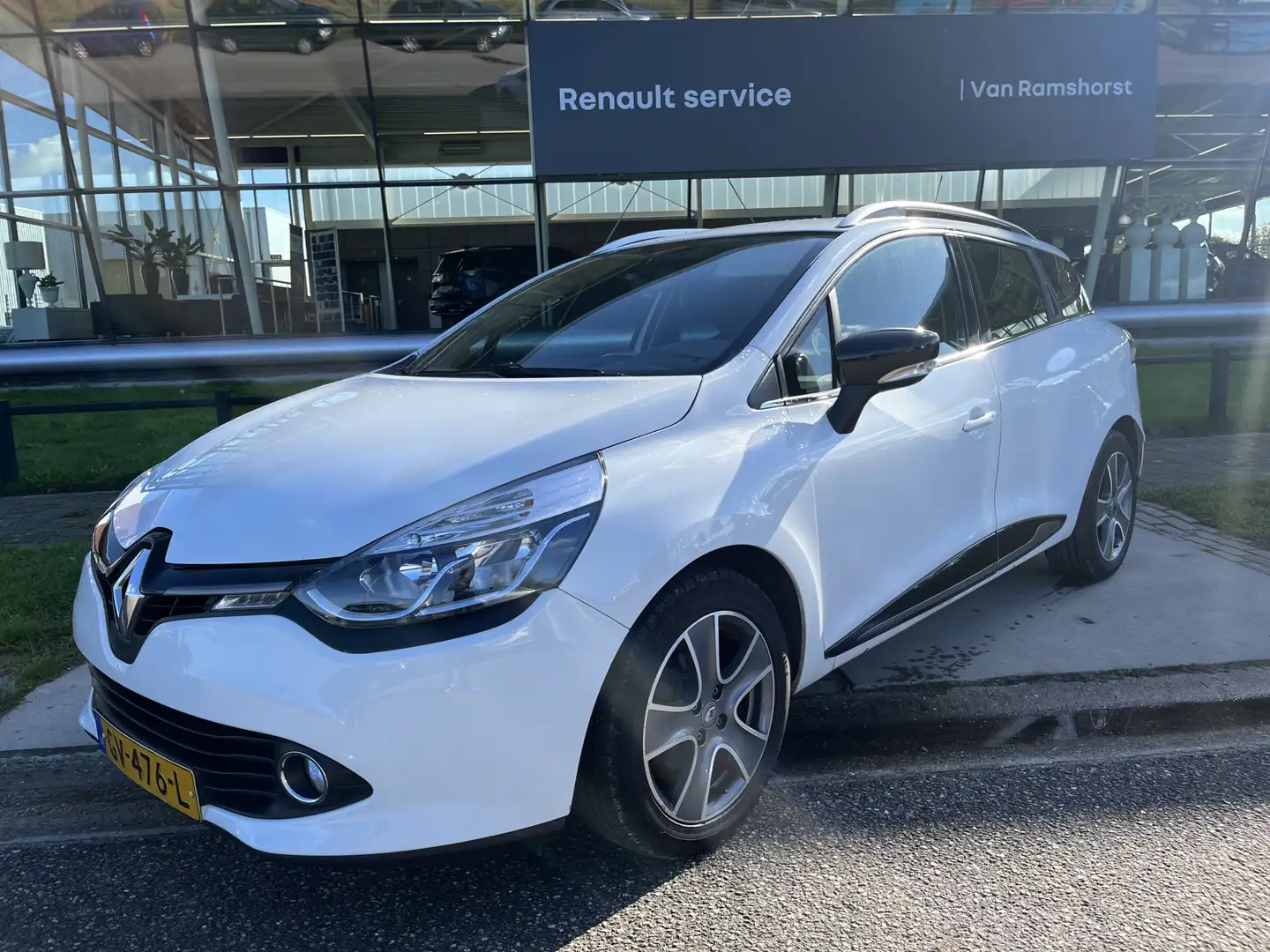 Renault Clio Estate 1.5 dCi ECO Night&Day / Trekhaak / Airco / Weiß - 1