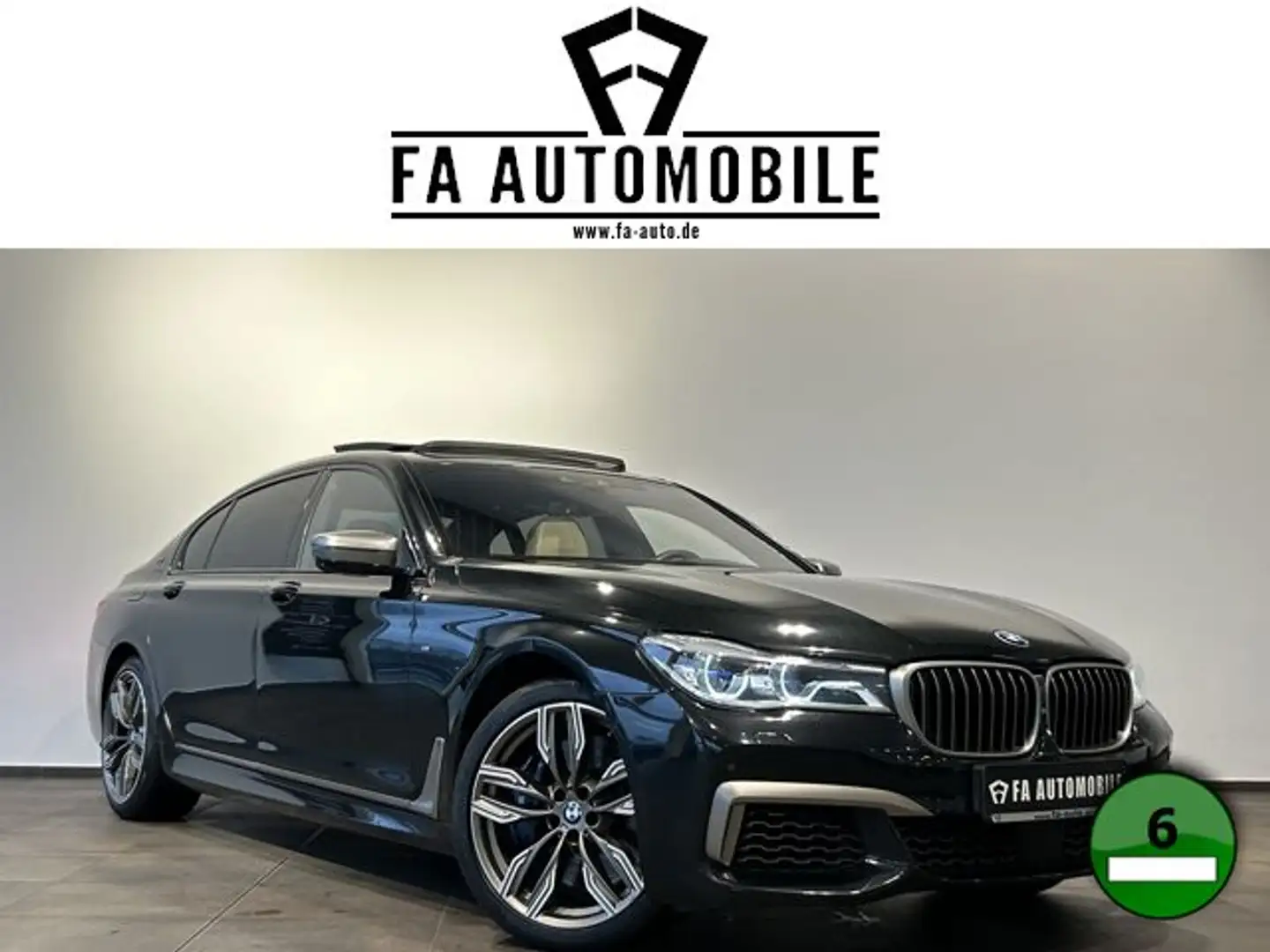 BMW M760 Li xDrive V12 M Sport Sky Pano 3xTV Soft Black - 1