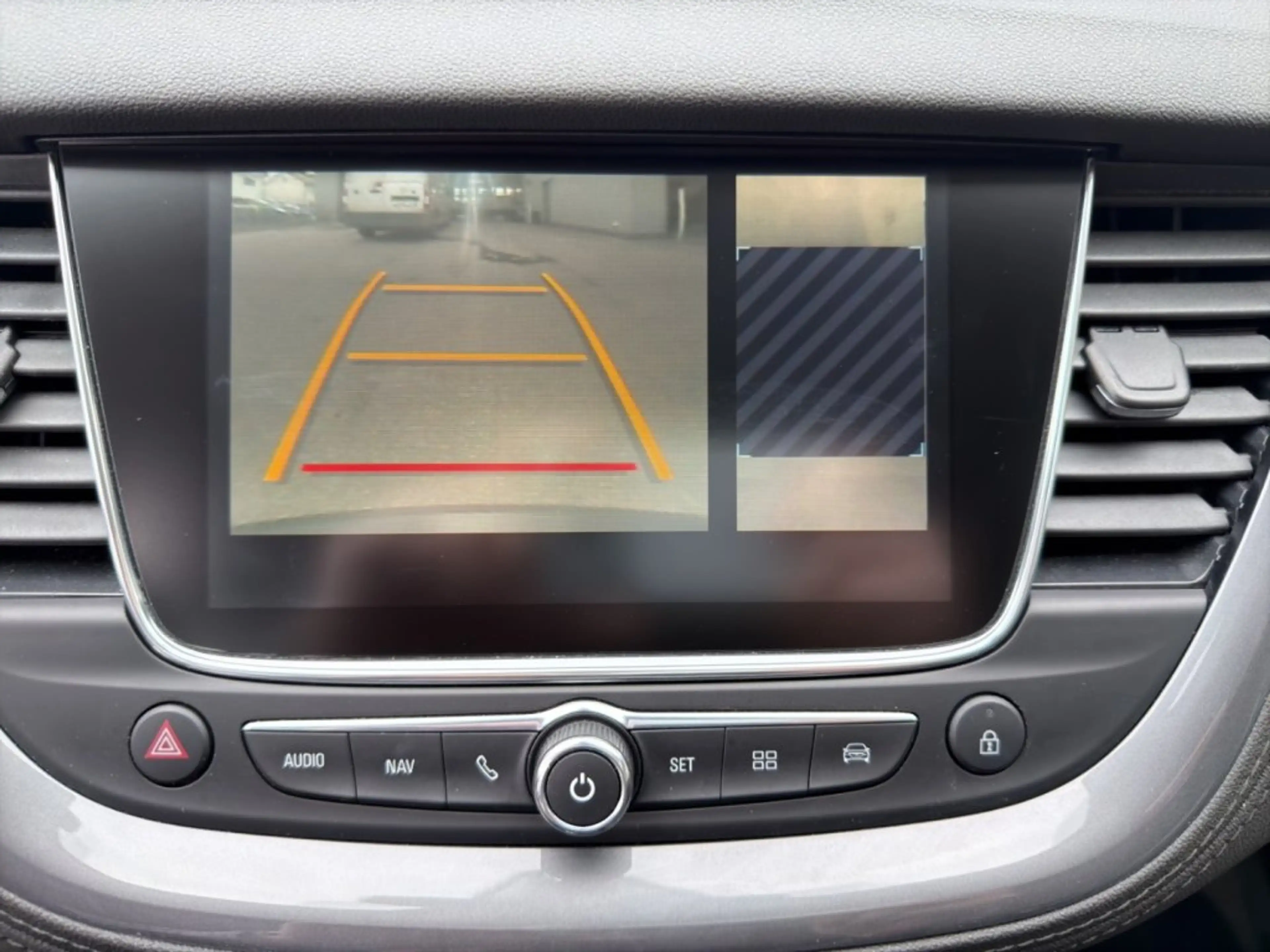 Opel Grandland X 1.5 CDTI Elegance 96KW MT6 — photo 12