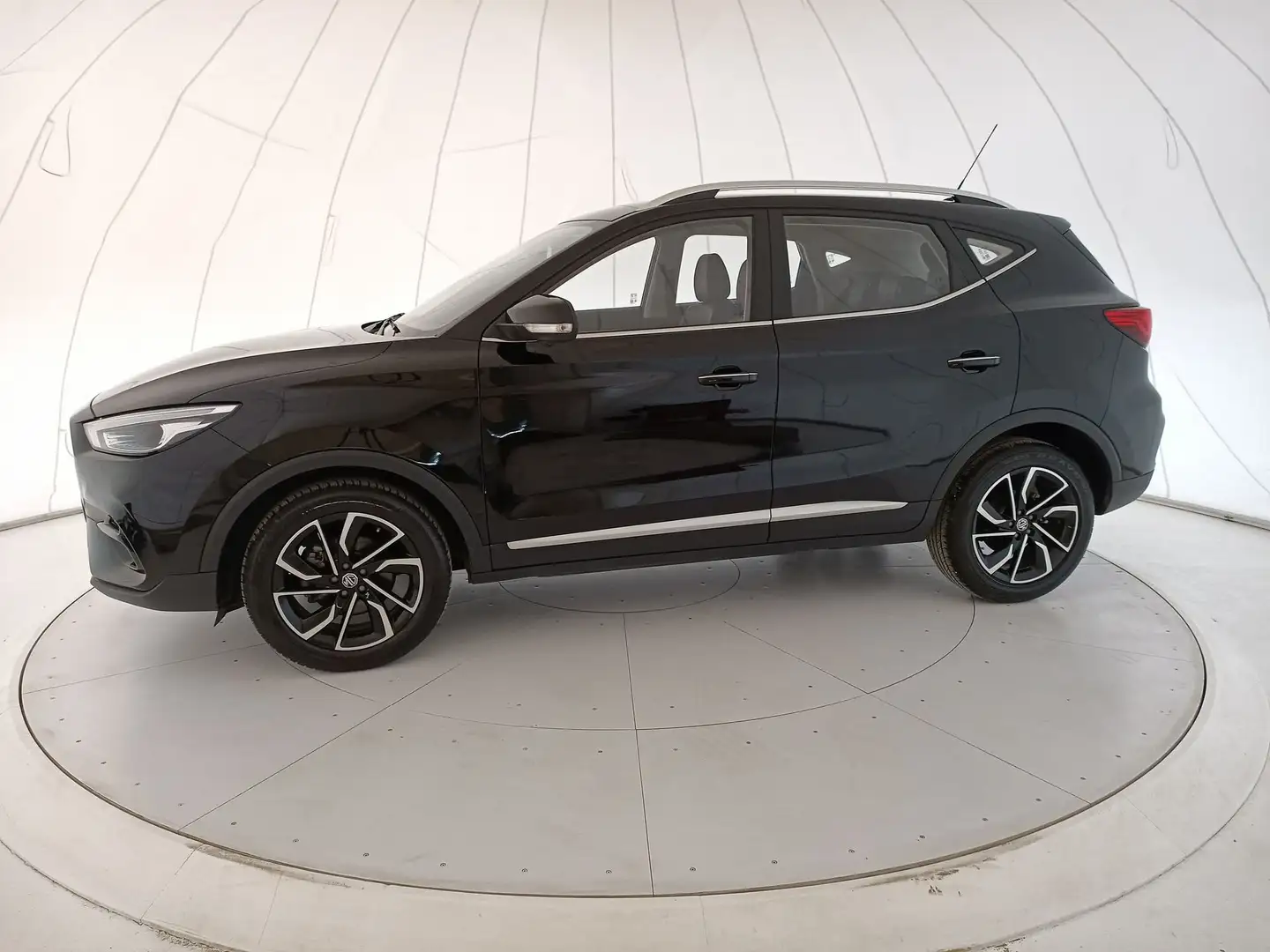 MG ZS 2021 1.5 Comfort Bianco - 2