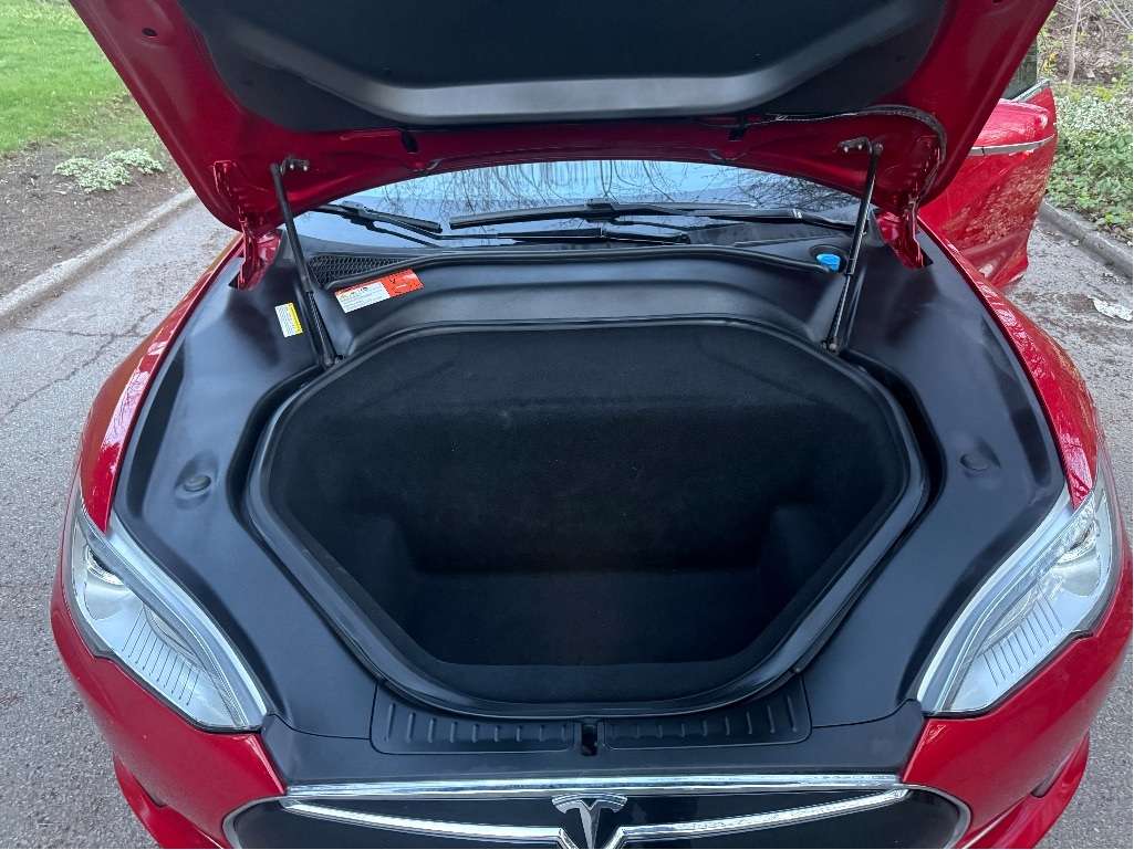 2015 Tesla Model S 85D thumb 14
