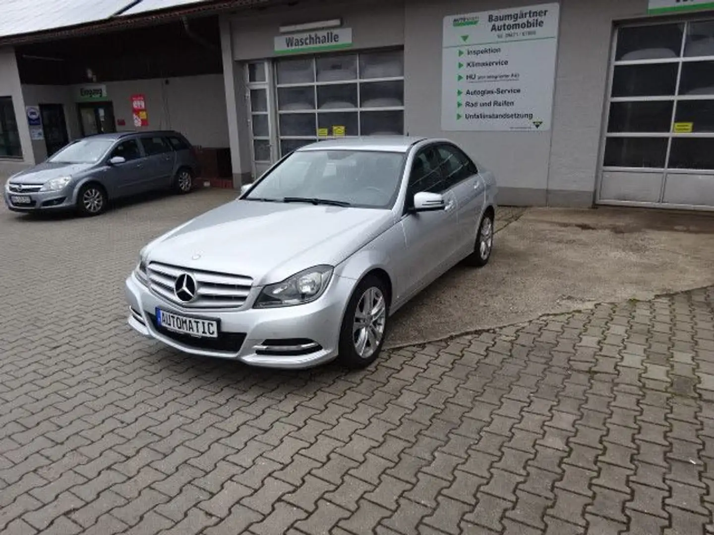 Mercedes-Benz C 250 Avantgarde Automatik   Navi*AHK*PDC Plateado - 1