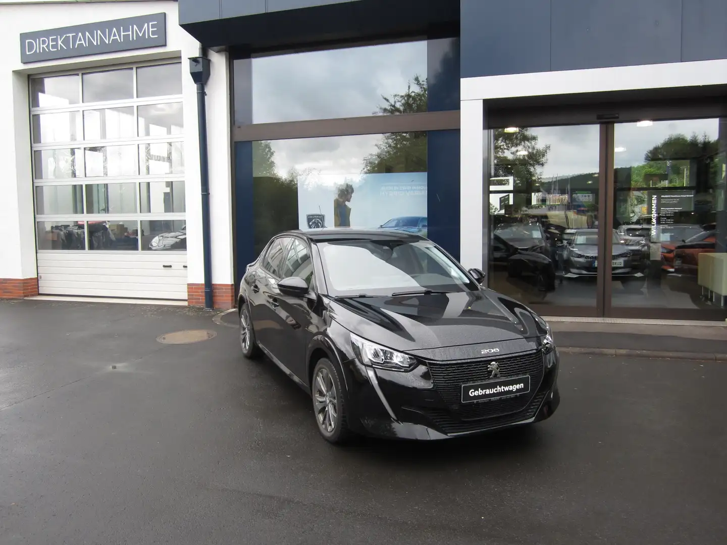 Peugeot 208 e Allure Elektromotor 136 Schwarz - 1