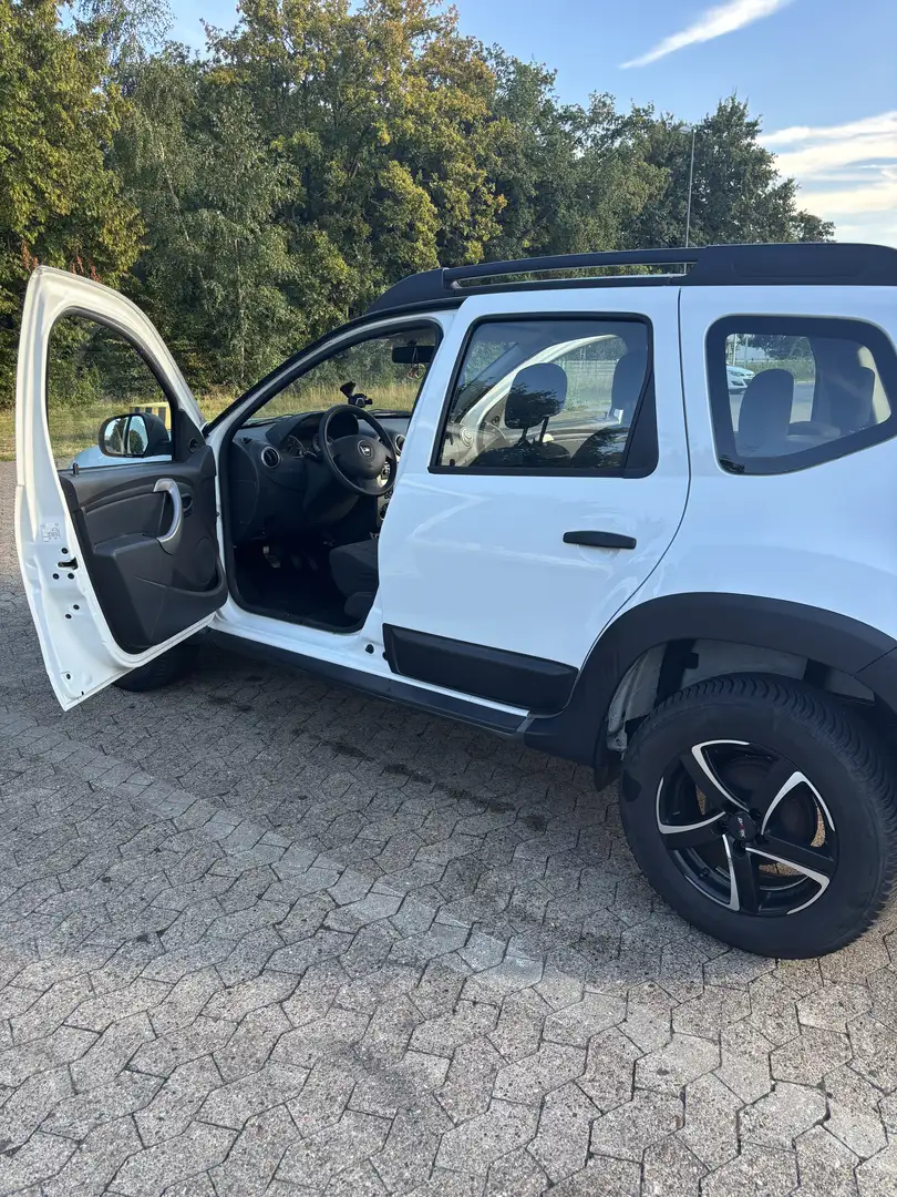 Dacia Duster 1.6 16V 4x2 Schwarz - 1