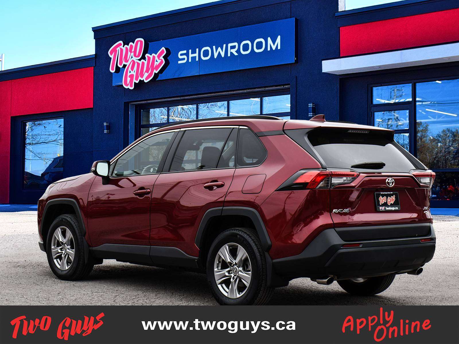 2023 Toyota RAV4 XLE photo 7