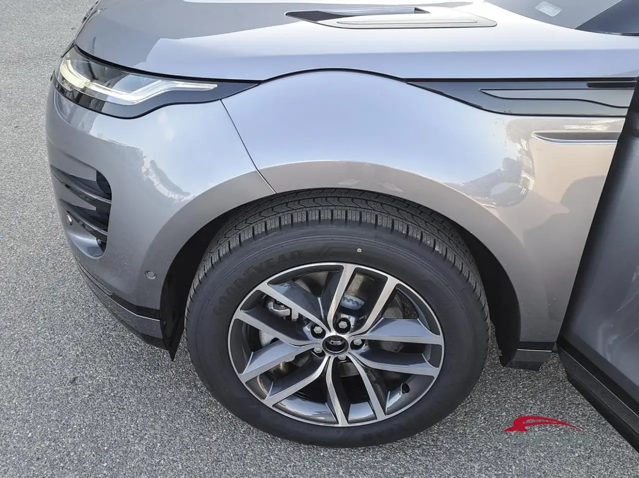 Land Rover Range Rover Evoque 2026 — фото 13
