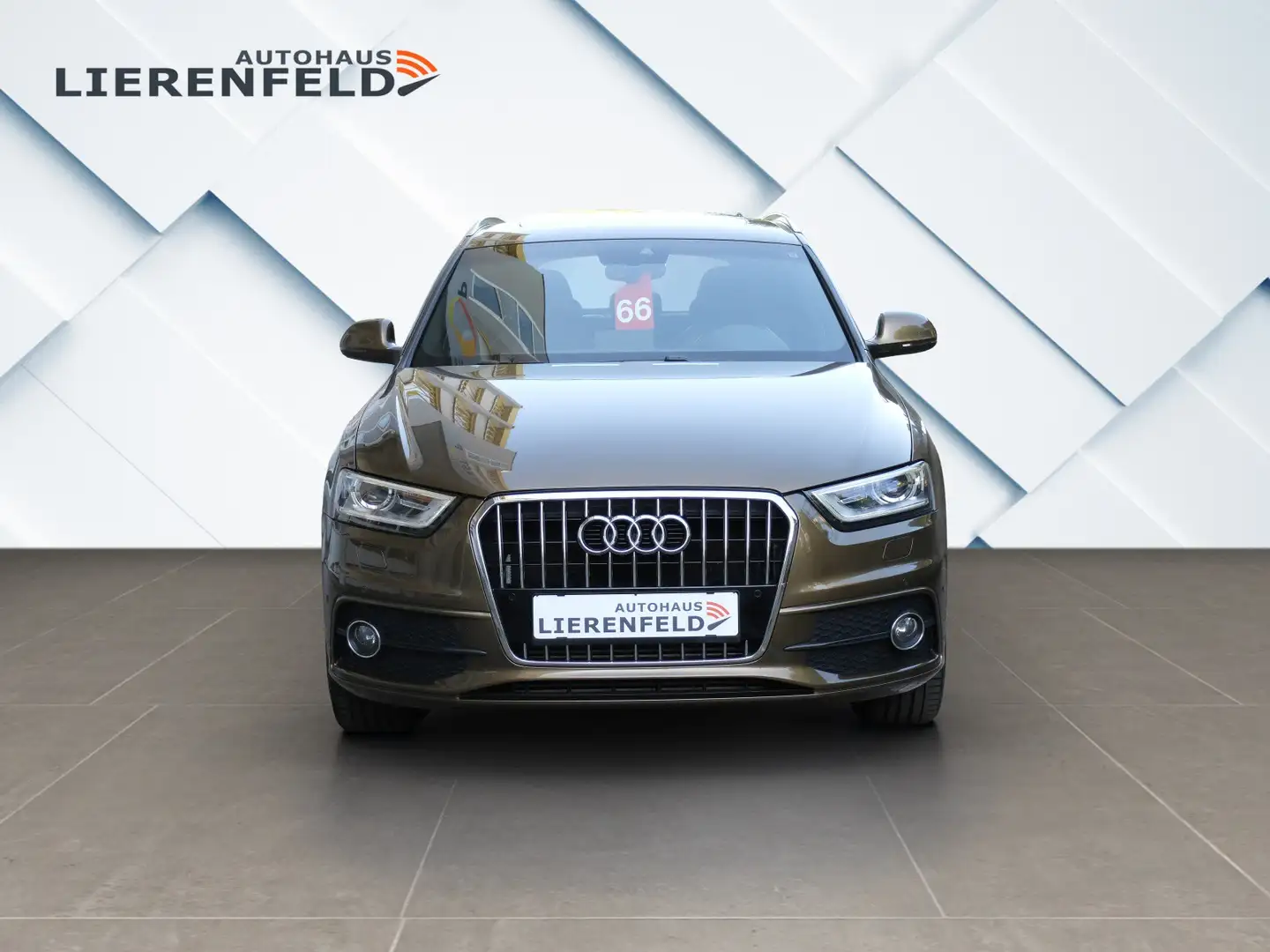 Audi Q3 2.0 TDI quattro S Line 1.Hand Audi Scheckheft Braun - 2
