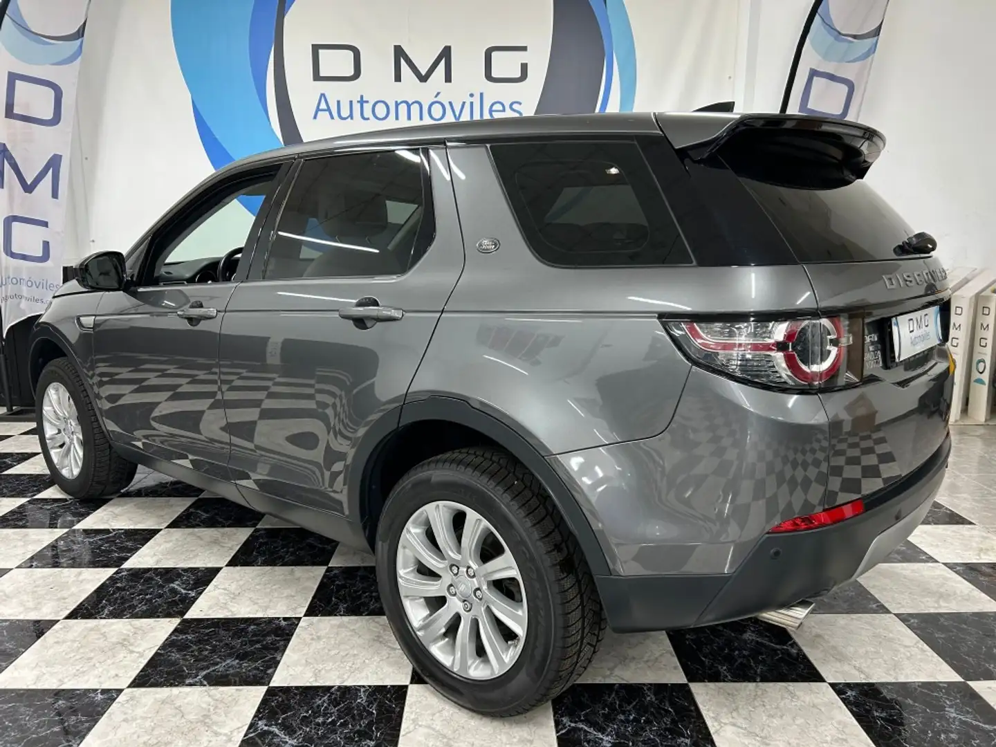 Land Rover Discovery Sport 2.0TD4 HSE 4x4 Aut. 180 Gris - 2