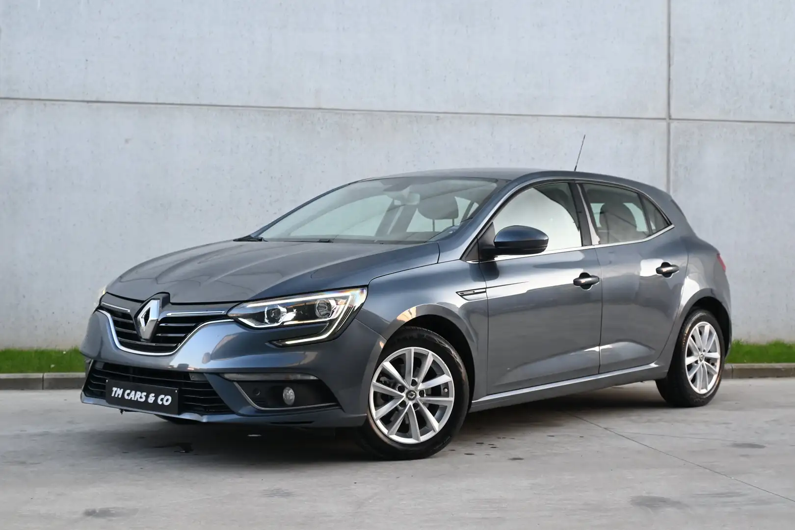 Renault Megane 1.33 TCe Intens GPF Grau - 2