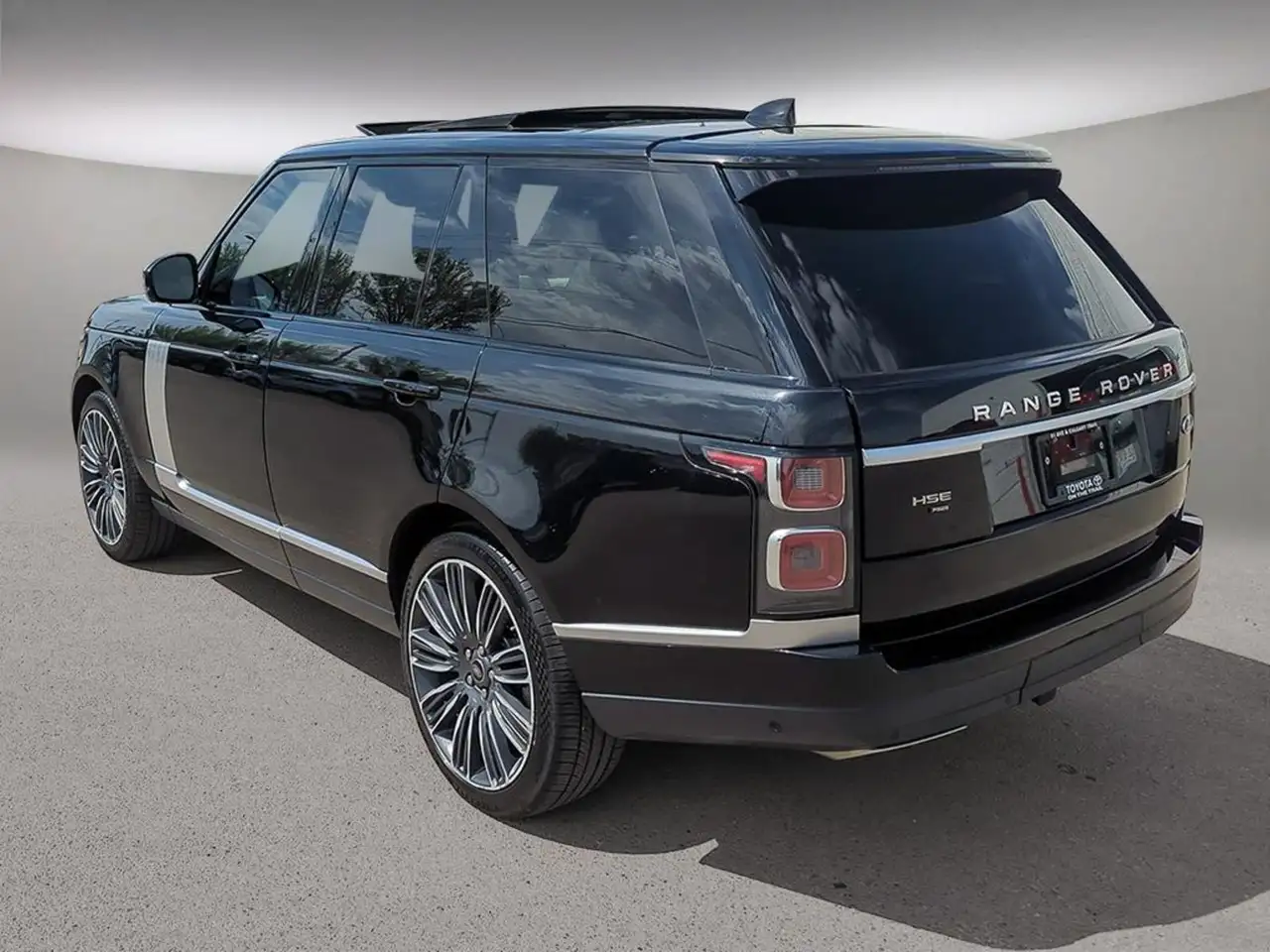 Land Rover Range Rover photo Land Rover Range Rover