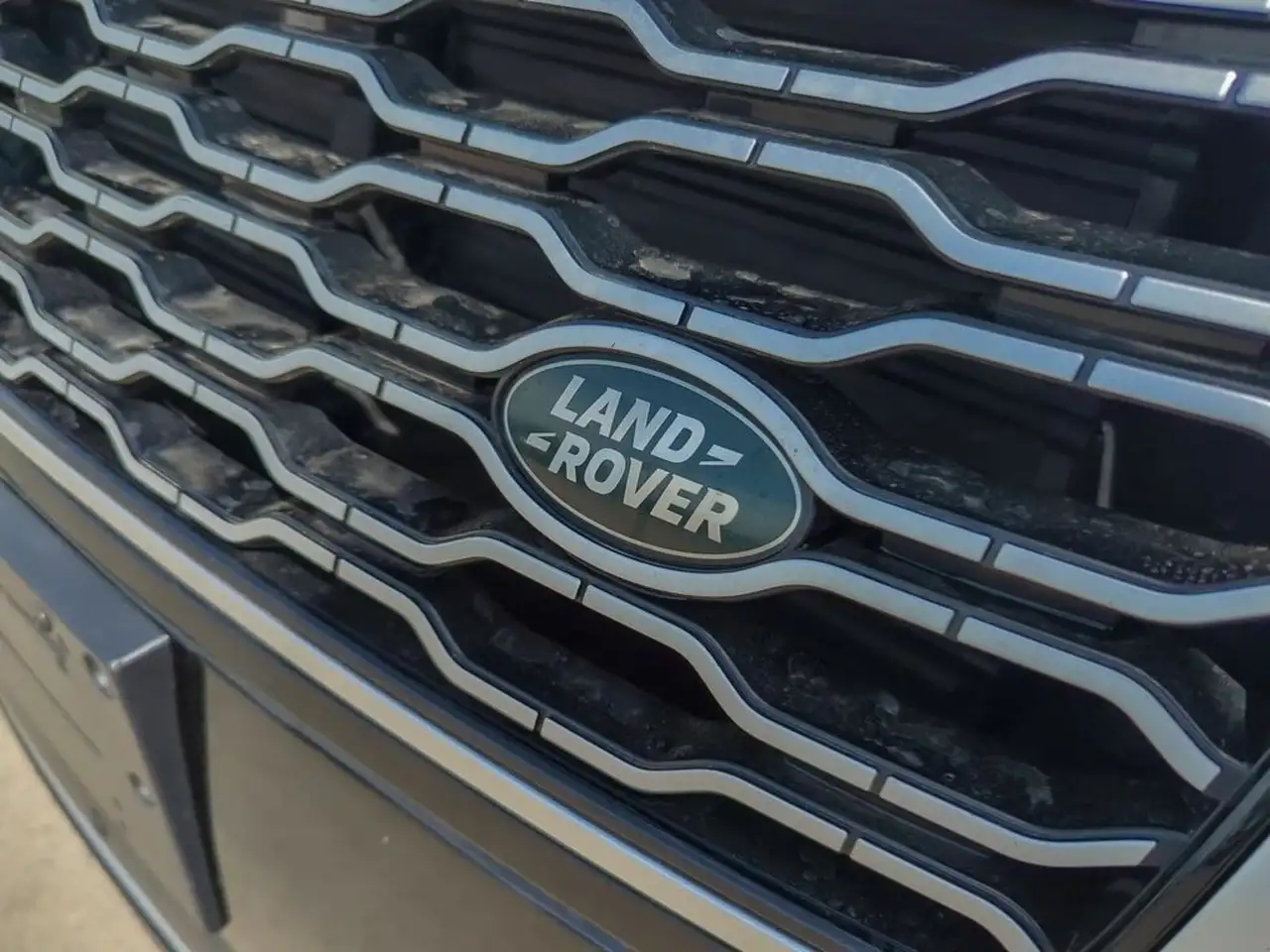 Land Rover Range Rover photo Land Rover Range Rover