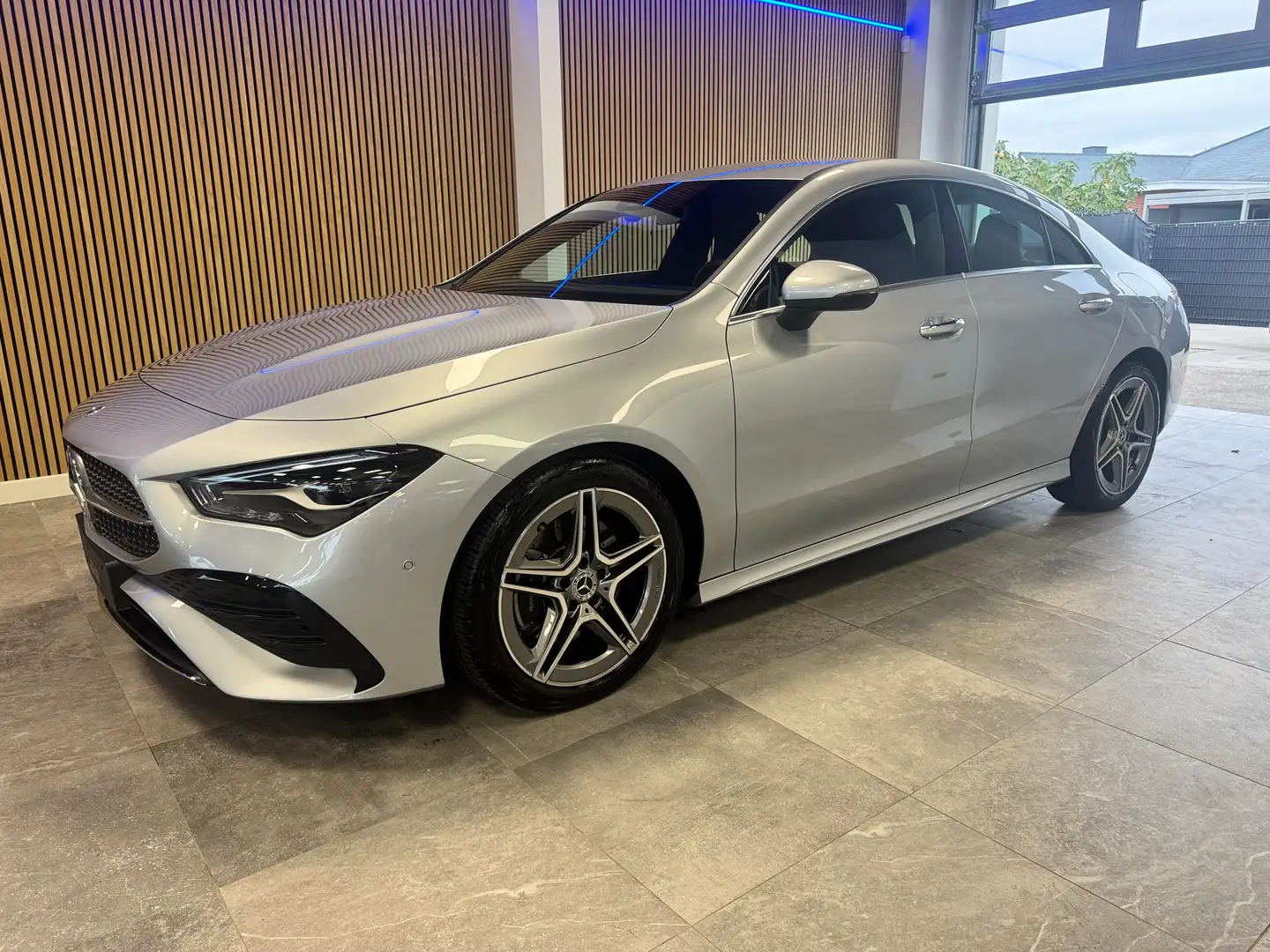 Mercedes-Benz CLA 200 CLA 200 7G-DCT Edition AMG Line nieuwe model Silber - 1
