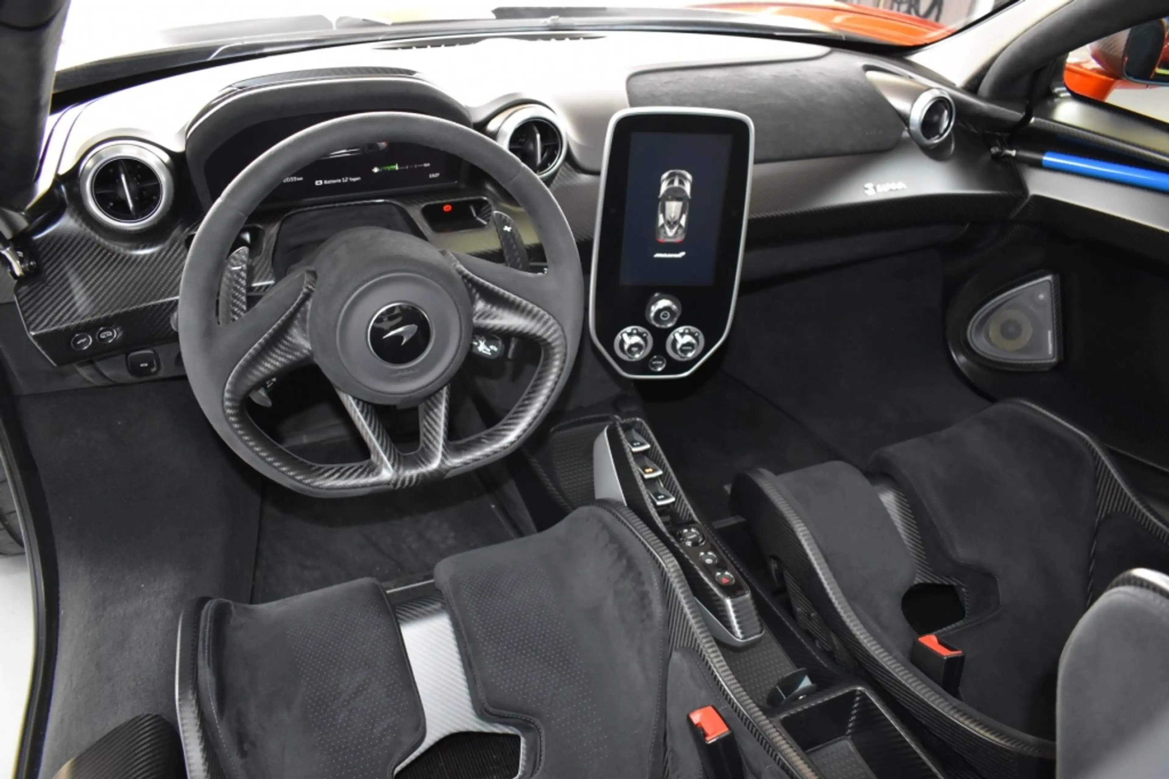 McLaren Senna Lifting Kamera Soundsystem CeramicBremsen — photo 9