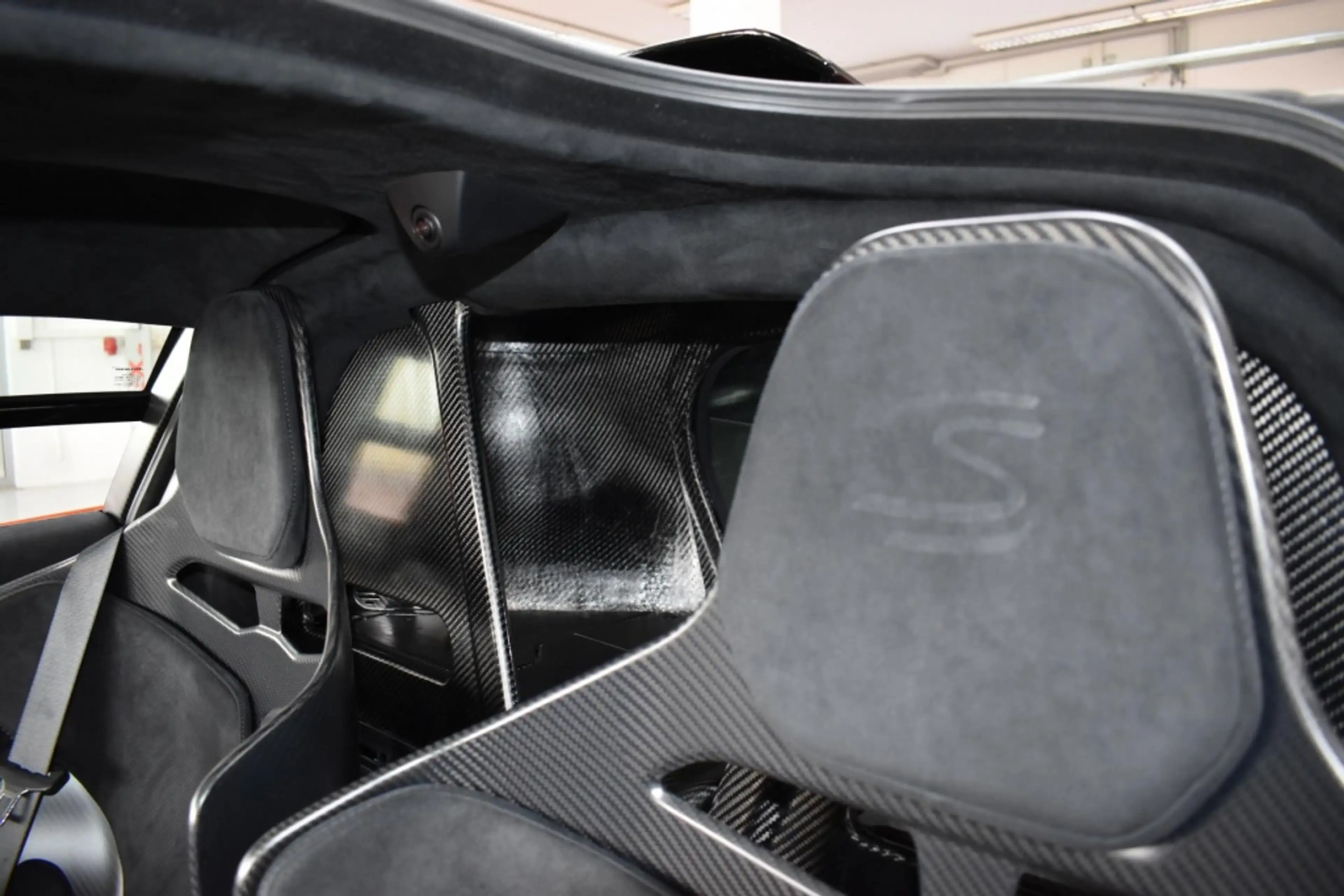 McLaren Senna Lifting Kamera Soundsystem CeramicBremsen — photo 14