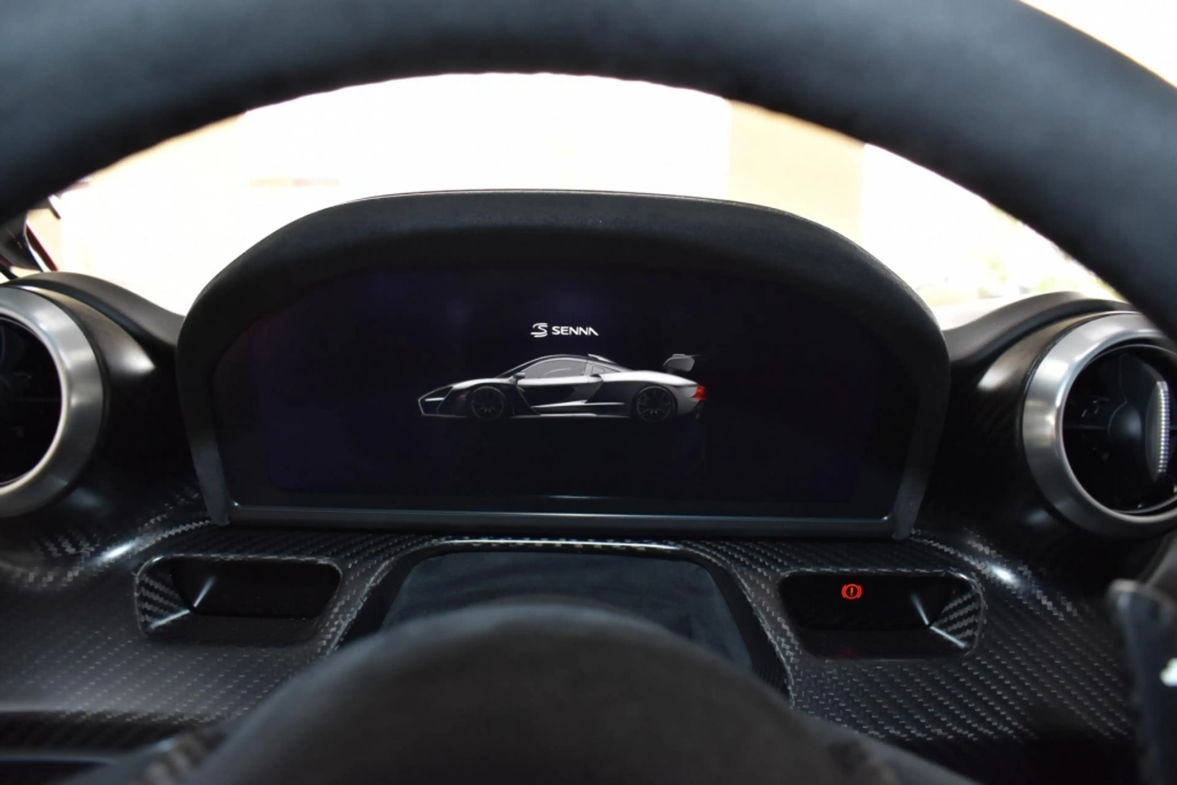 McLaren Senna Lifting Kamera Soundsystem CeramicBremsen — photo 15