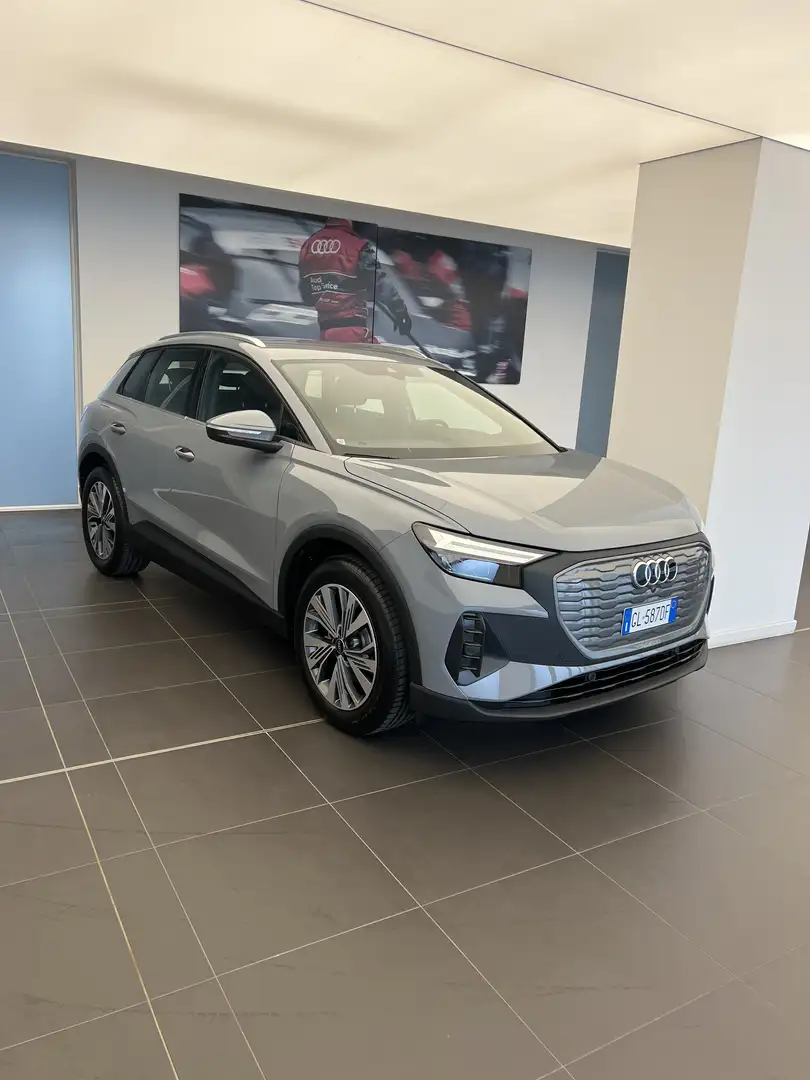 Audi Q4 e-tron Sportback 35 Business Advanced - 1
