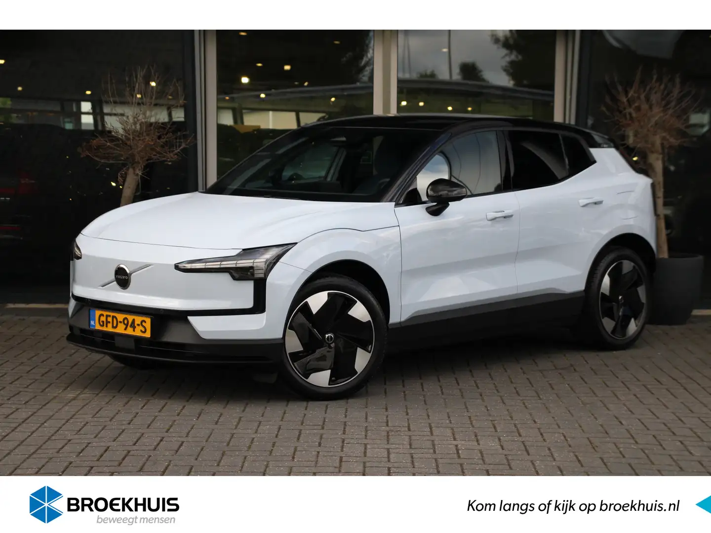 Volvo EX30 Single Motor Extended Range Plus 69 kWh | Harman K Blauw - 1