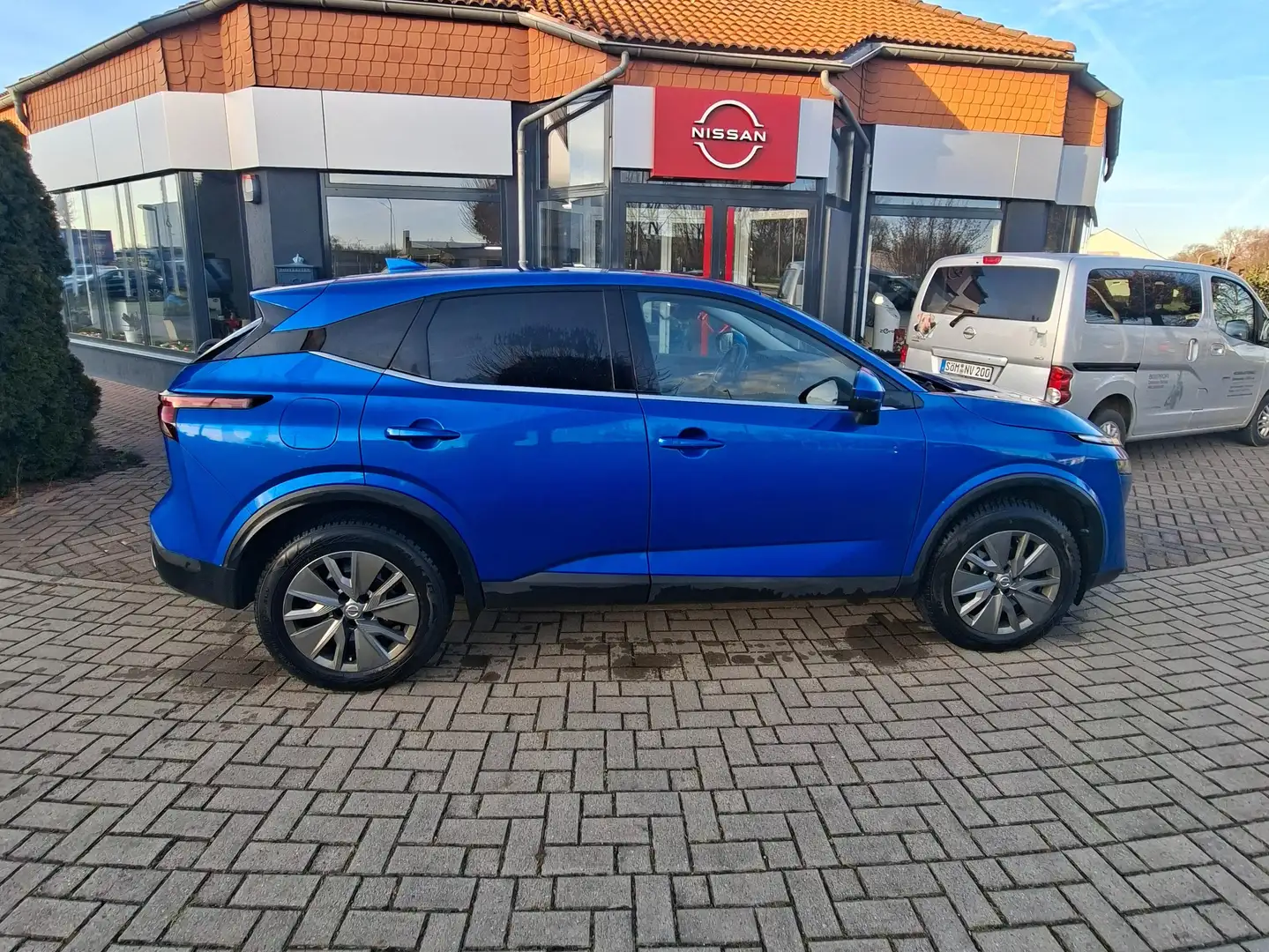 Nissan Qashqai N-Connecta Blau - 1