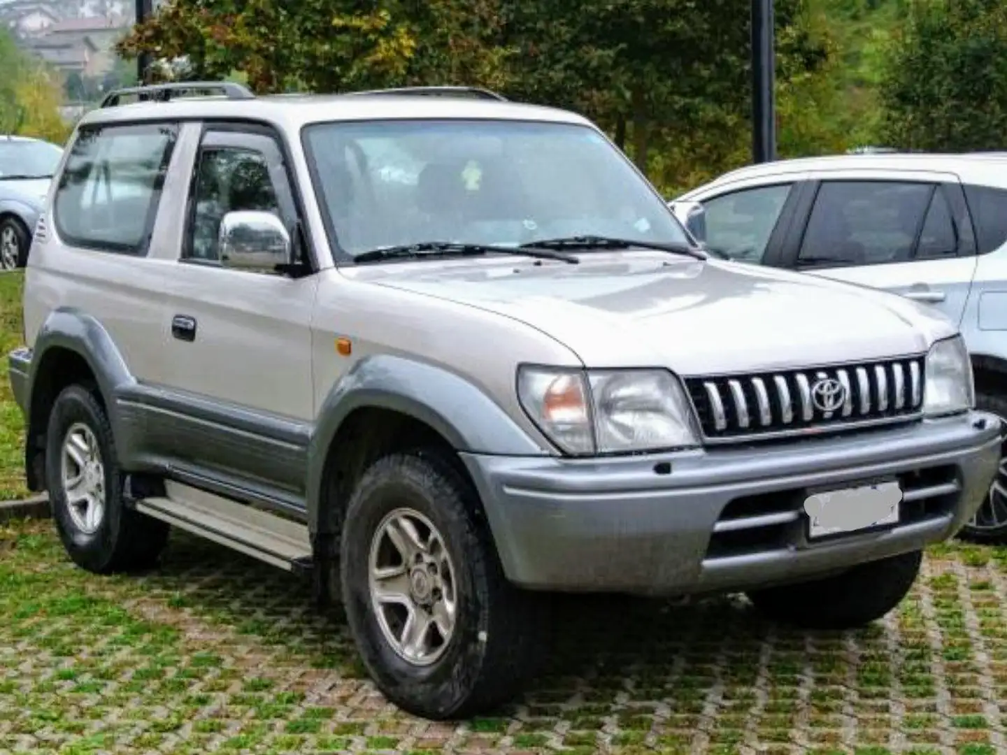 Toyota Land Cruiser j 90 - 1