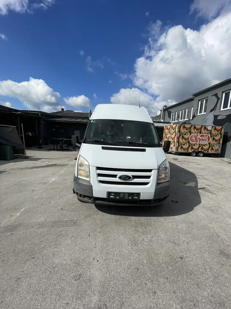 Ford Transit Bus - 1