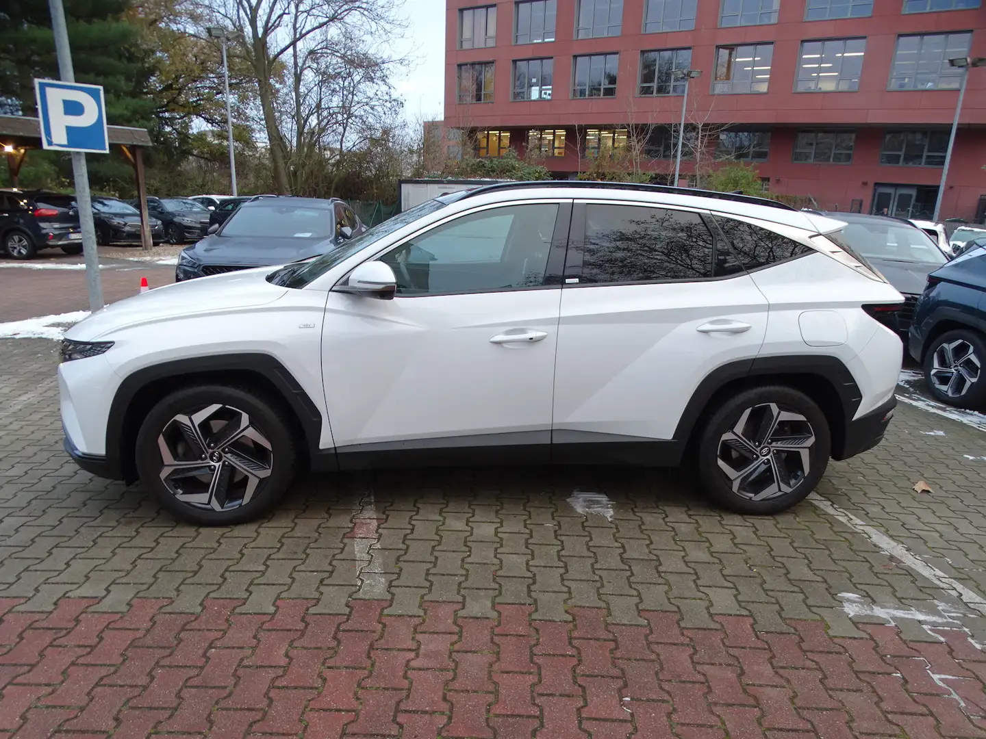 Hyundai TUCSON 1.6 Prime Mild-Hybrid 4WD Pano. AHK Blanc - 2