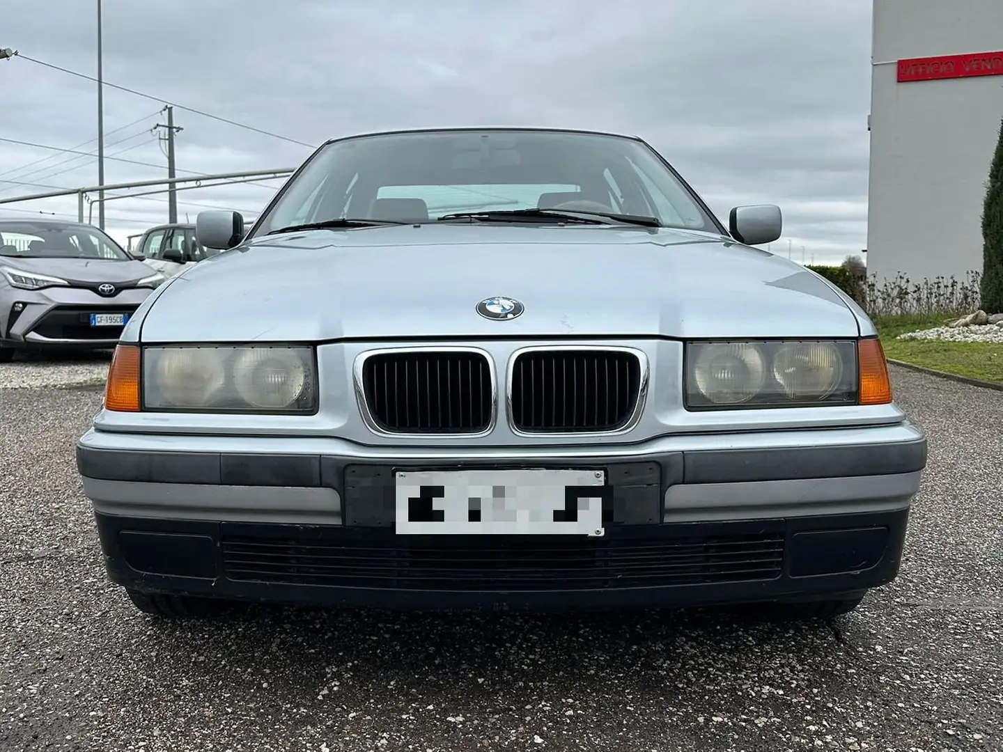 BMW 316 316i c/clima auto Srebrny - 2