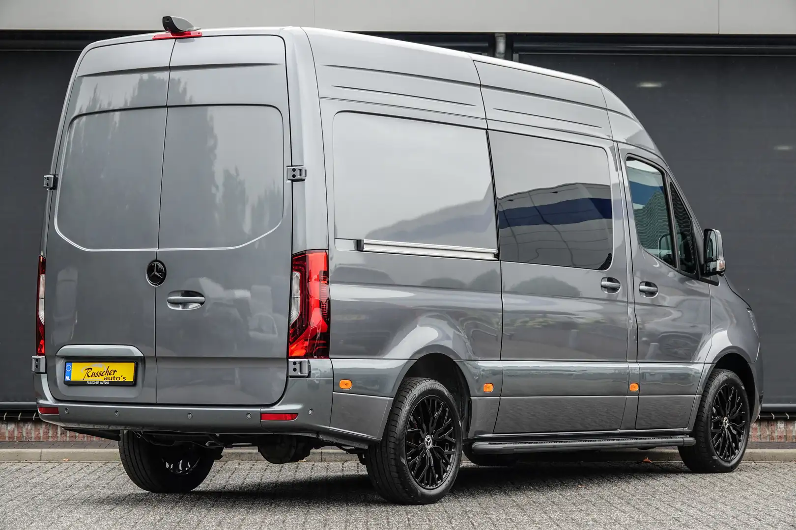 Mercedes-Benz Sprinter L2H2 319Cdi 190Pk 9G-Tronic | Dubbel Cabine | 5-Pe Gris - 2