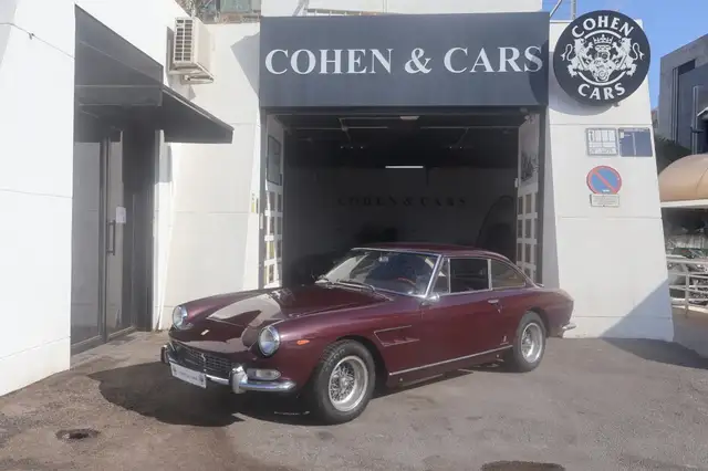 Ferrari 330 GT 2 + 2