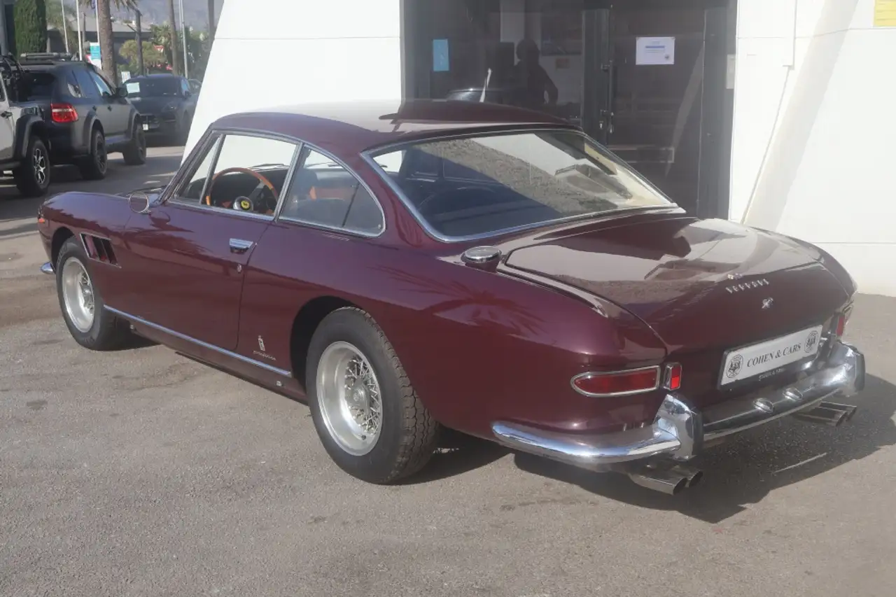Ferrari 330 GT 2 + 2, foto 5
