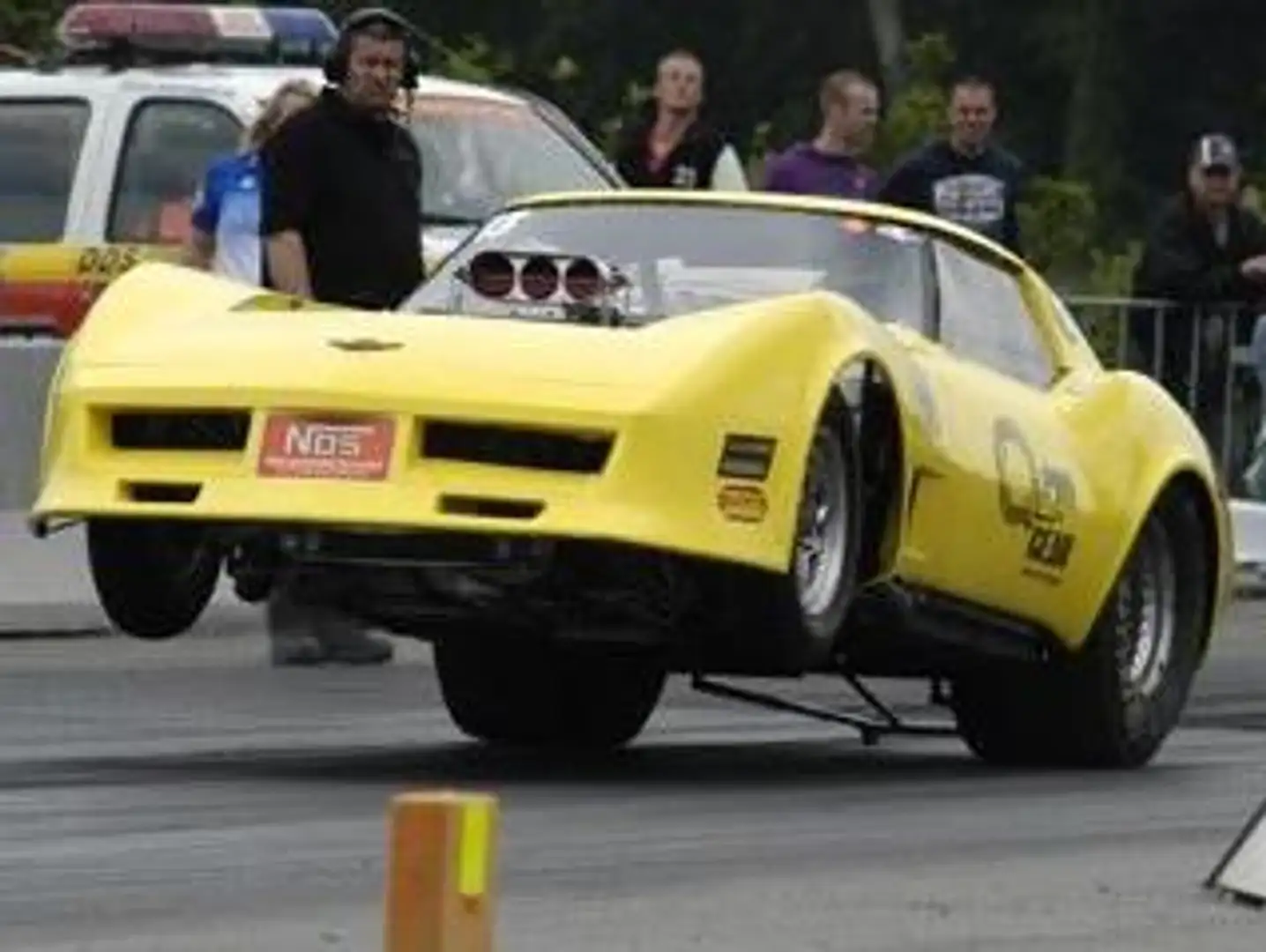 Chevrolet Corvette Dragster Galben - 1