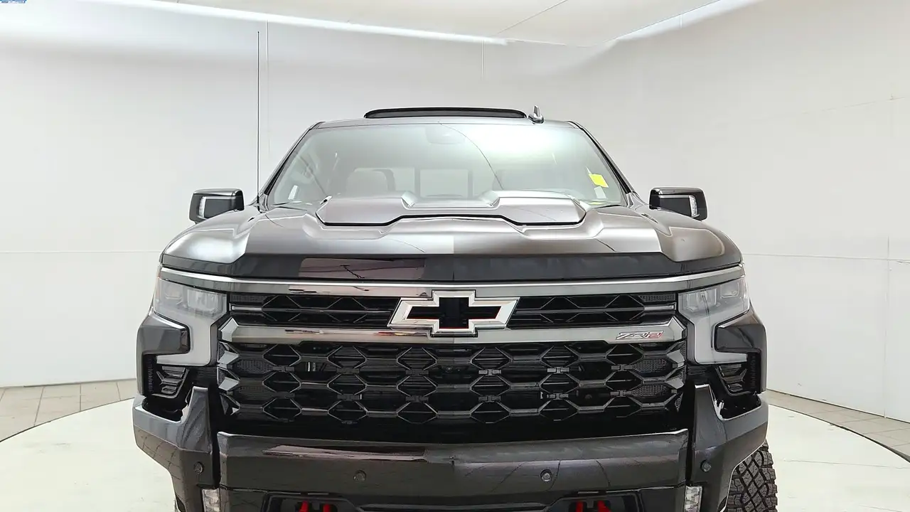 Chevrolet Silverado 1500 снимка Chevrolet Silverado 1500